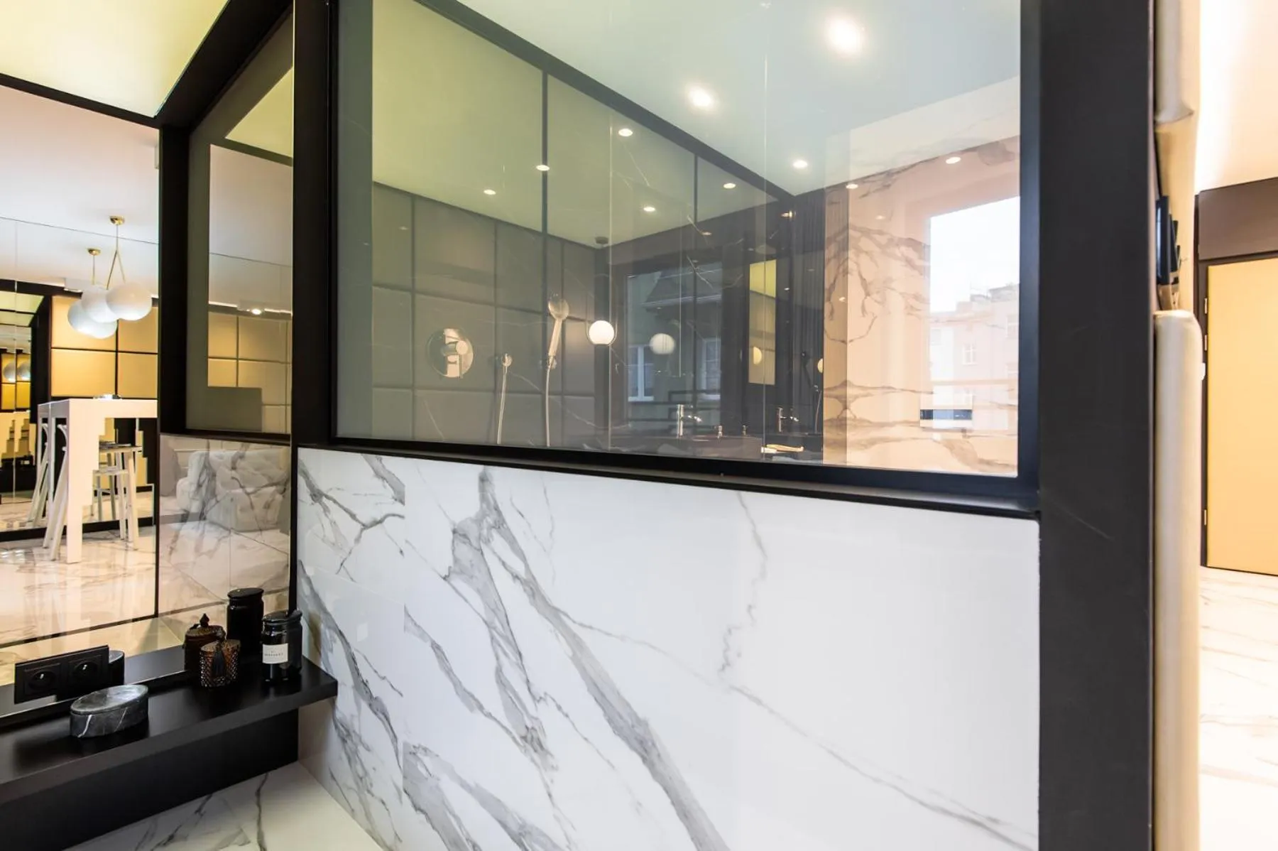 Super Apartment with Hot Tub