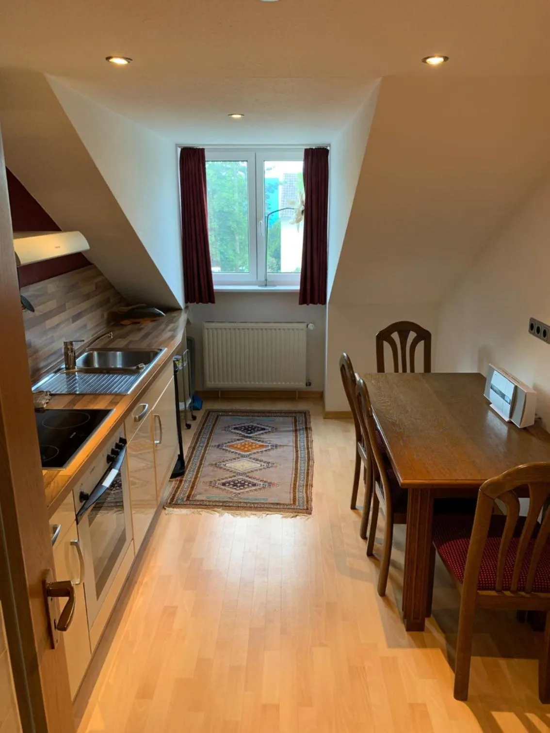 Kitchen or kitchenette in Stadthotel Geis