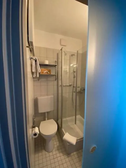 Photo of the whole room in Stadthotel Geis