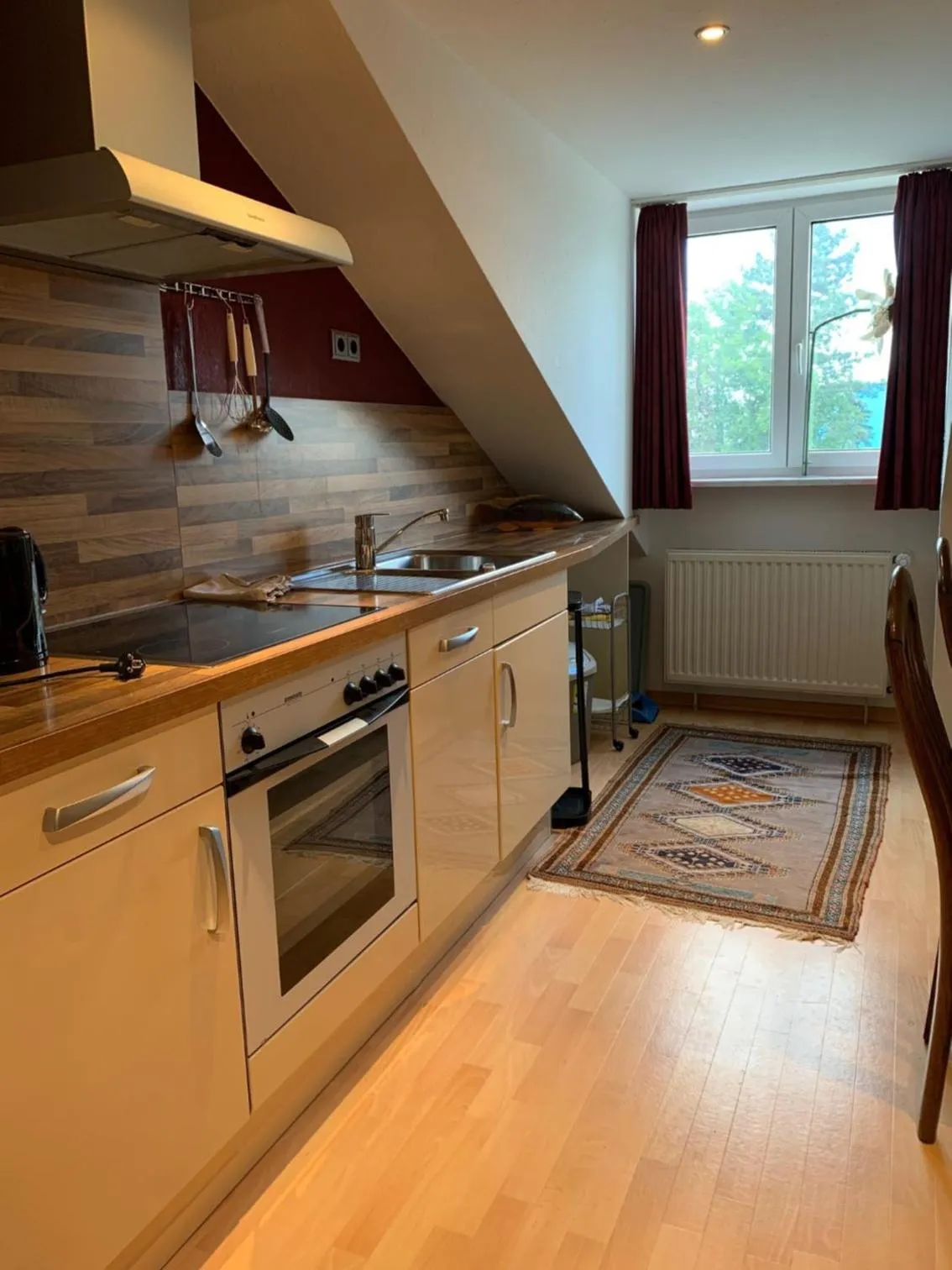 Kitchen or kitchenette in Stadthotel Geis