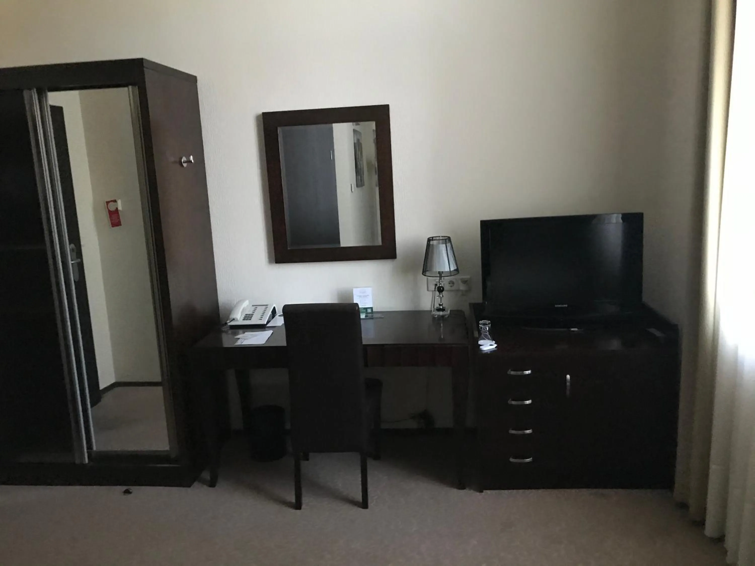 hair dresser in Grand Palace Hotel Hannover