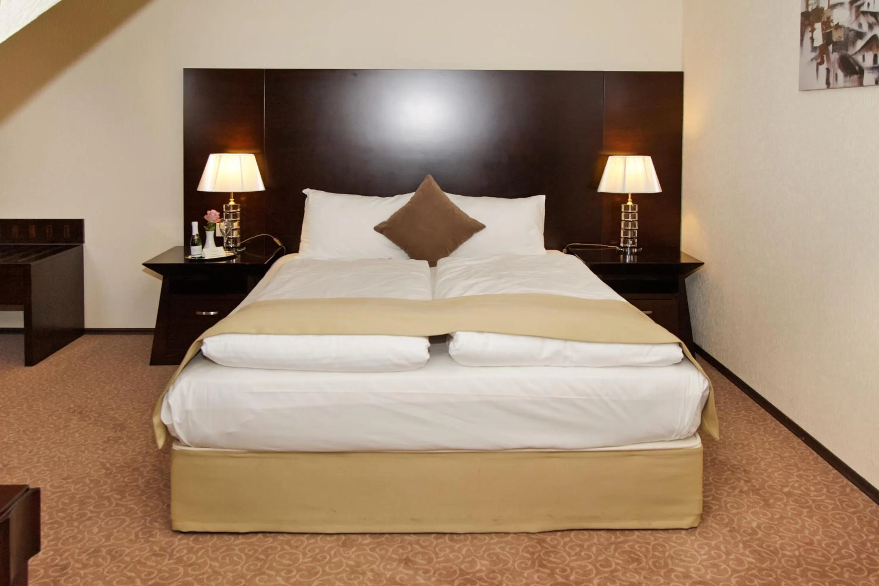 Bedroom, Bed in Grand Palace Hotel Hannover