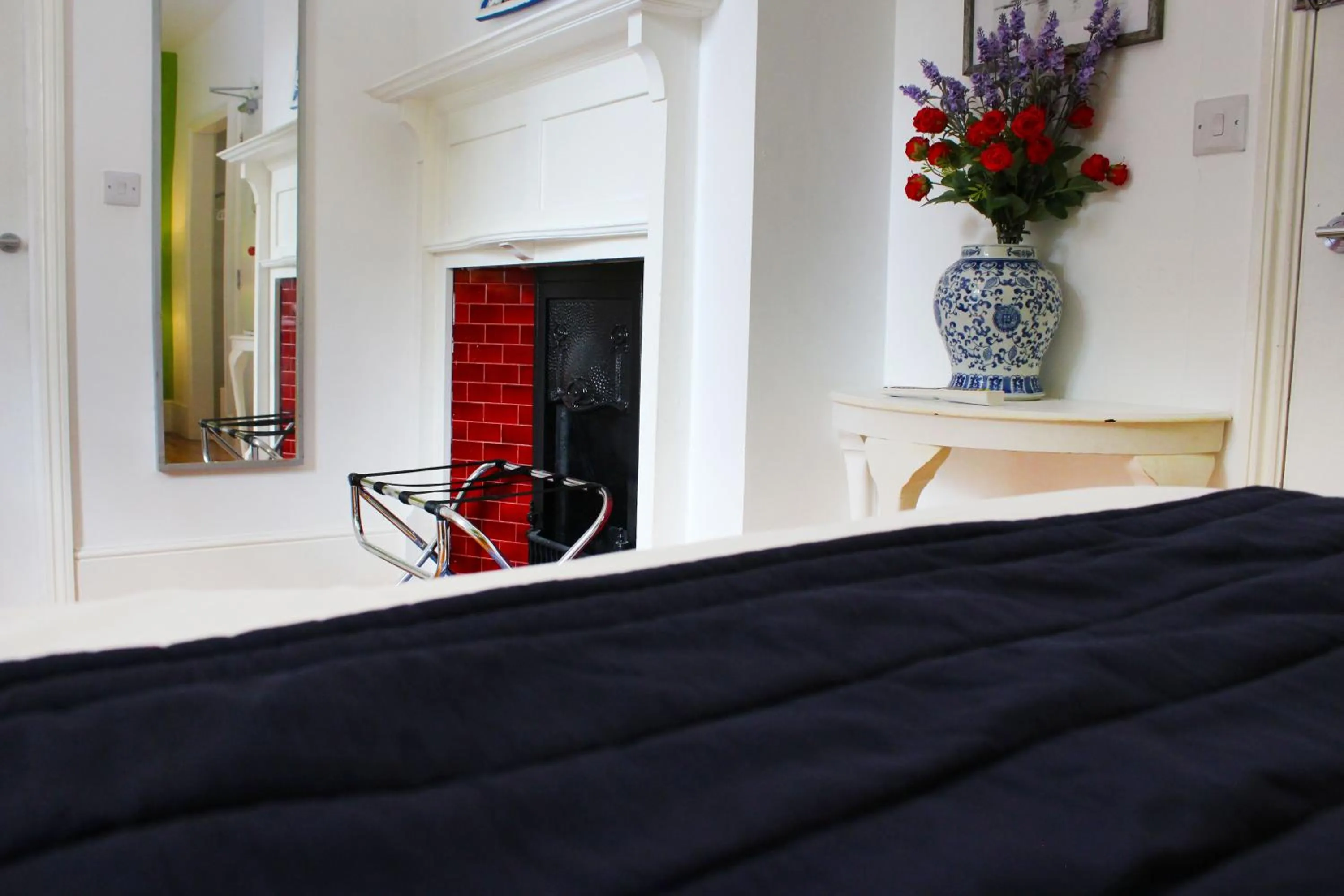 Bedroom in Guestling Hall Hotel