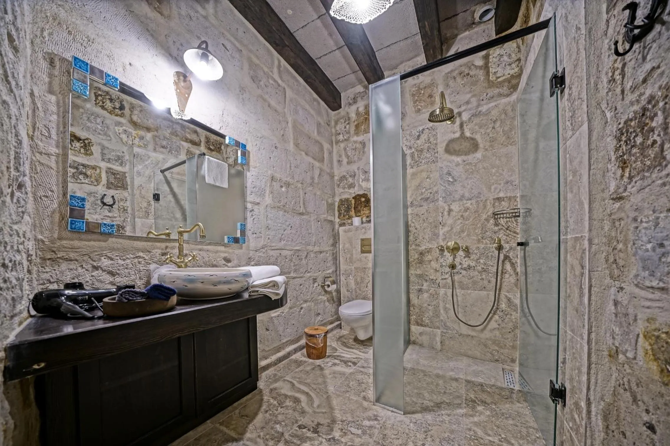 Shower in Arinna Cappadocia