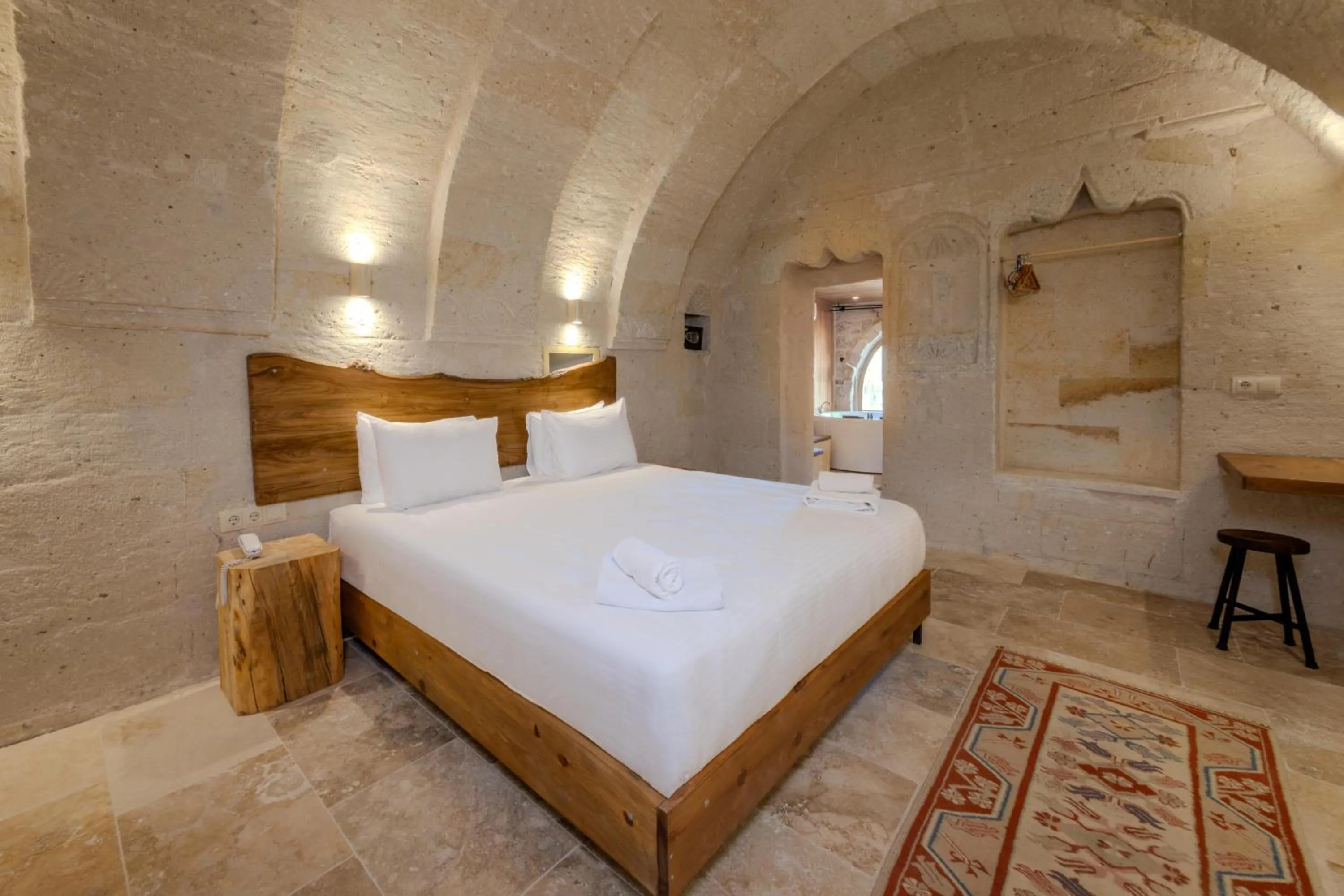 Bed in Arinna Cappadocia