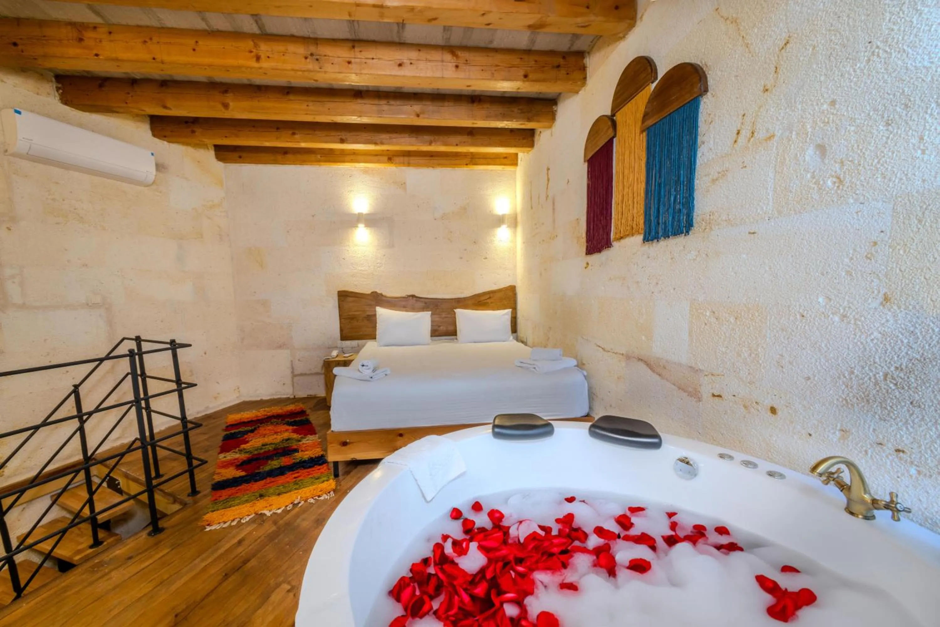 Bedroom, Bed in Arinna Cappadocia