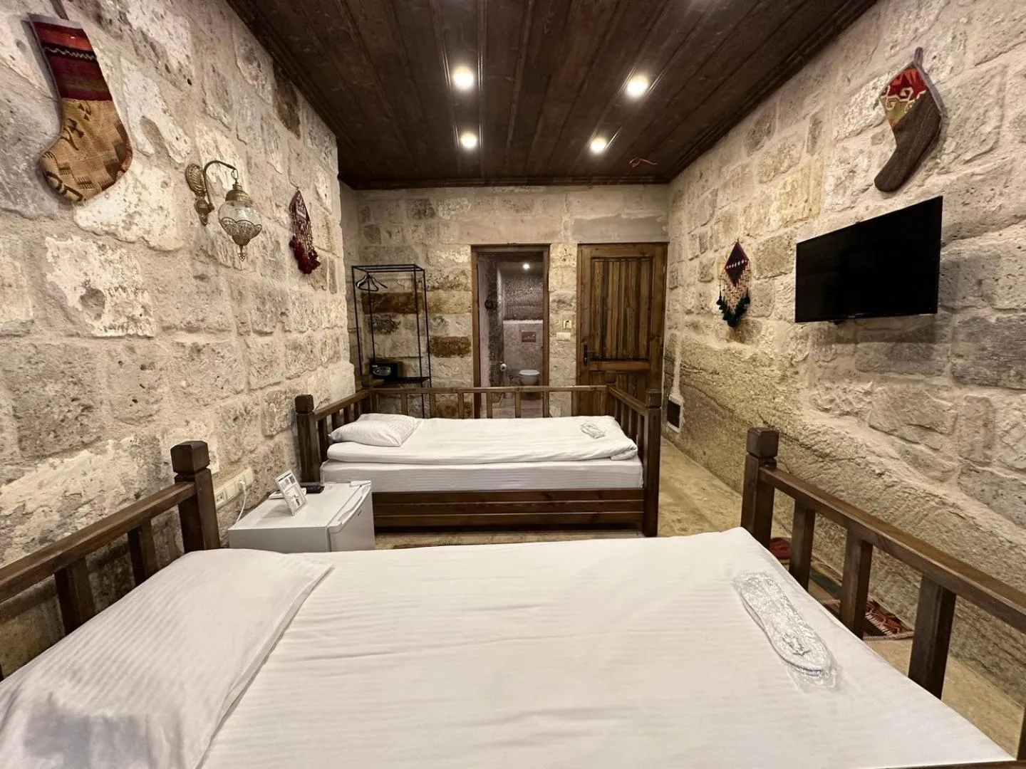 Bed in Arinna Cappadocia