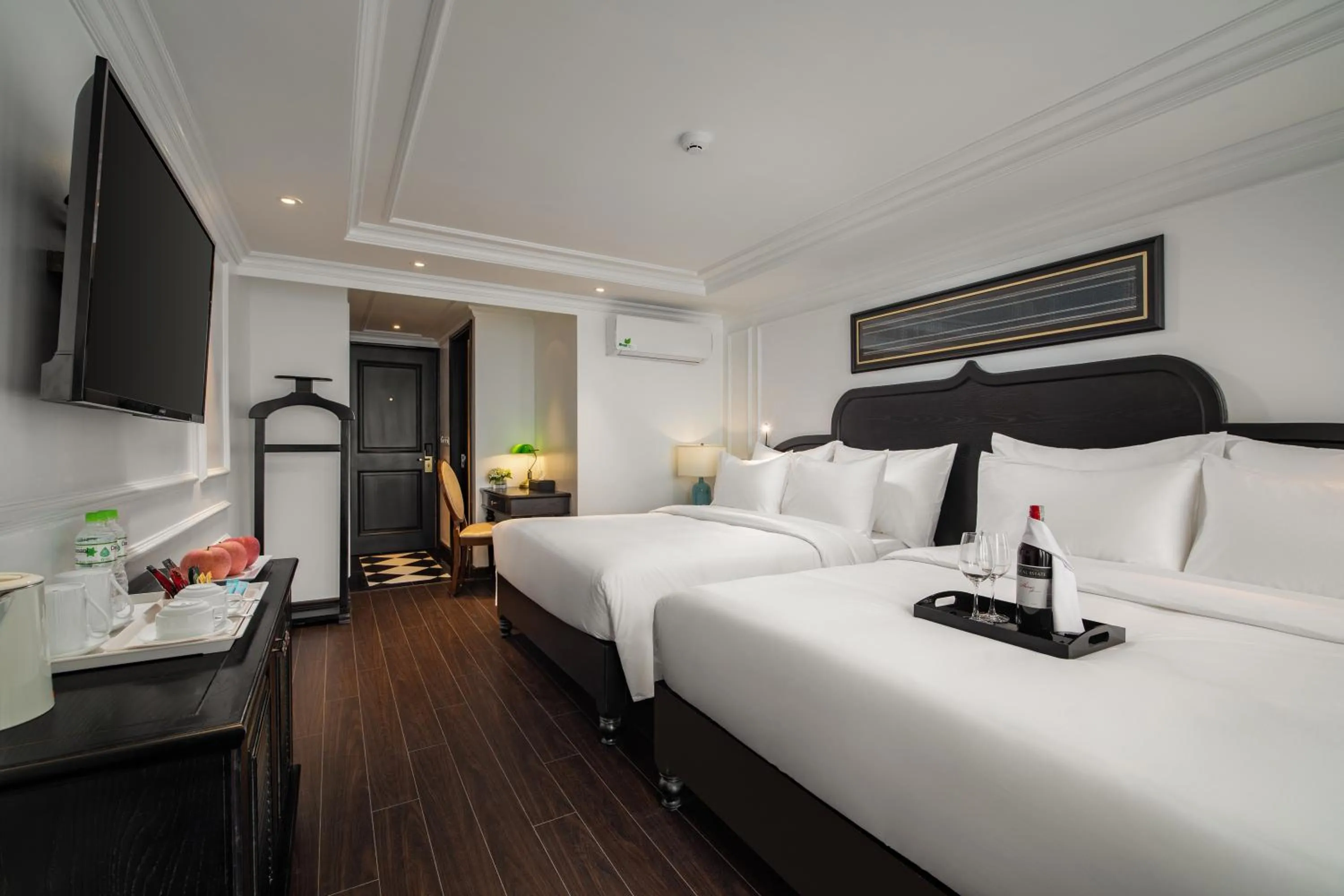 Bed in My Gallery Boutique Hotel & Spa