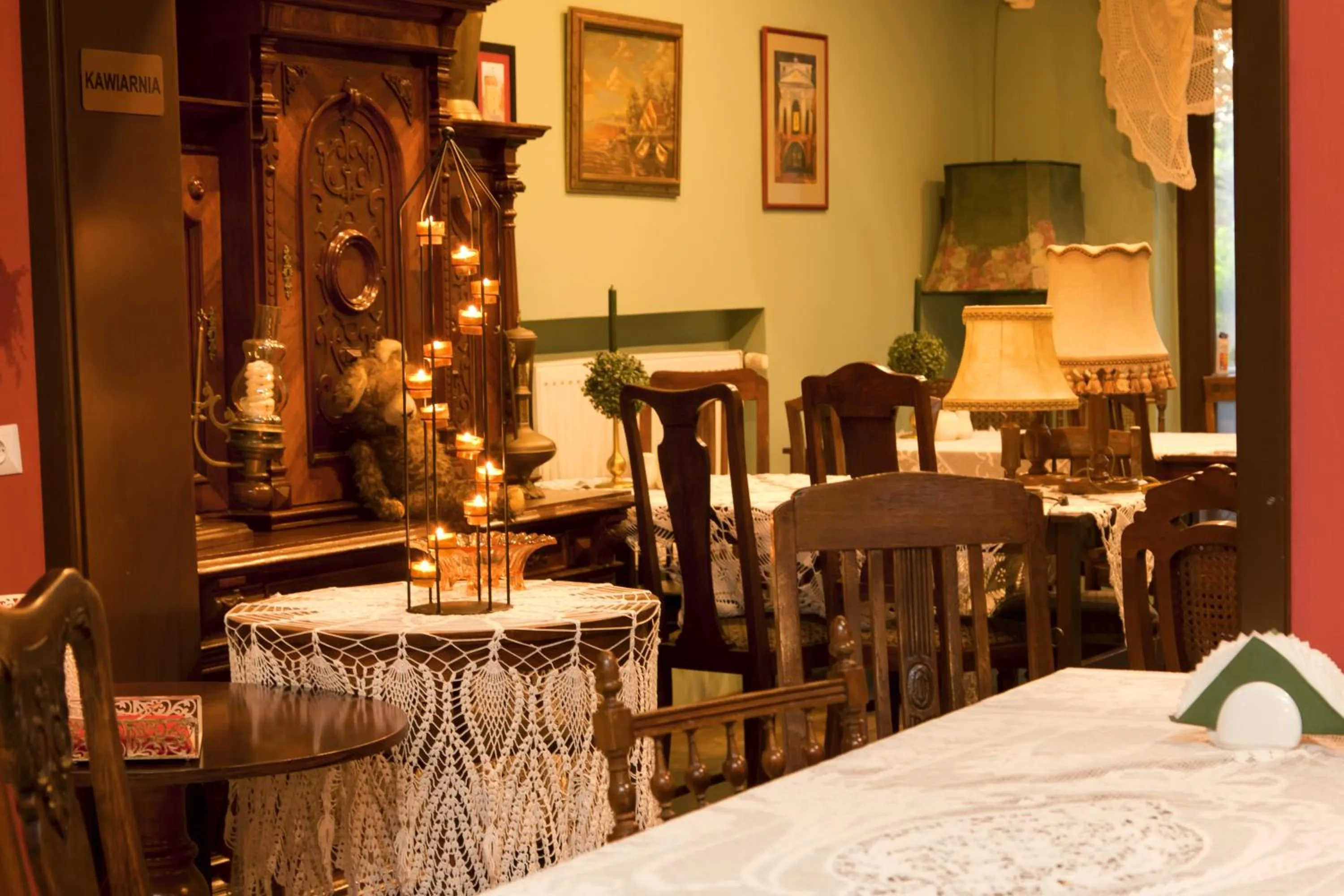 Restaurant/places to eat in Dom wczasowy HEEP