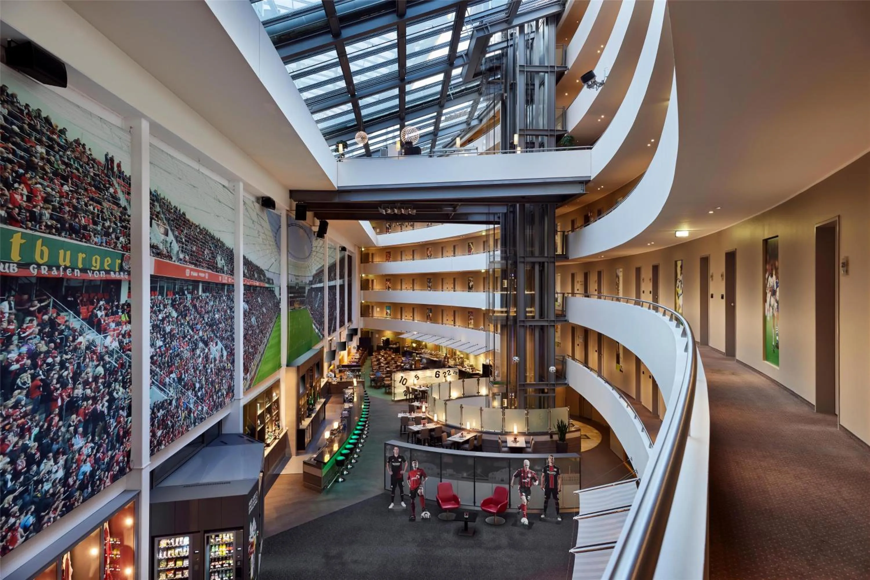 Lobby or reception in Lindner Hotel Leverkusen BayArena, part of JdV by Hyatt