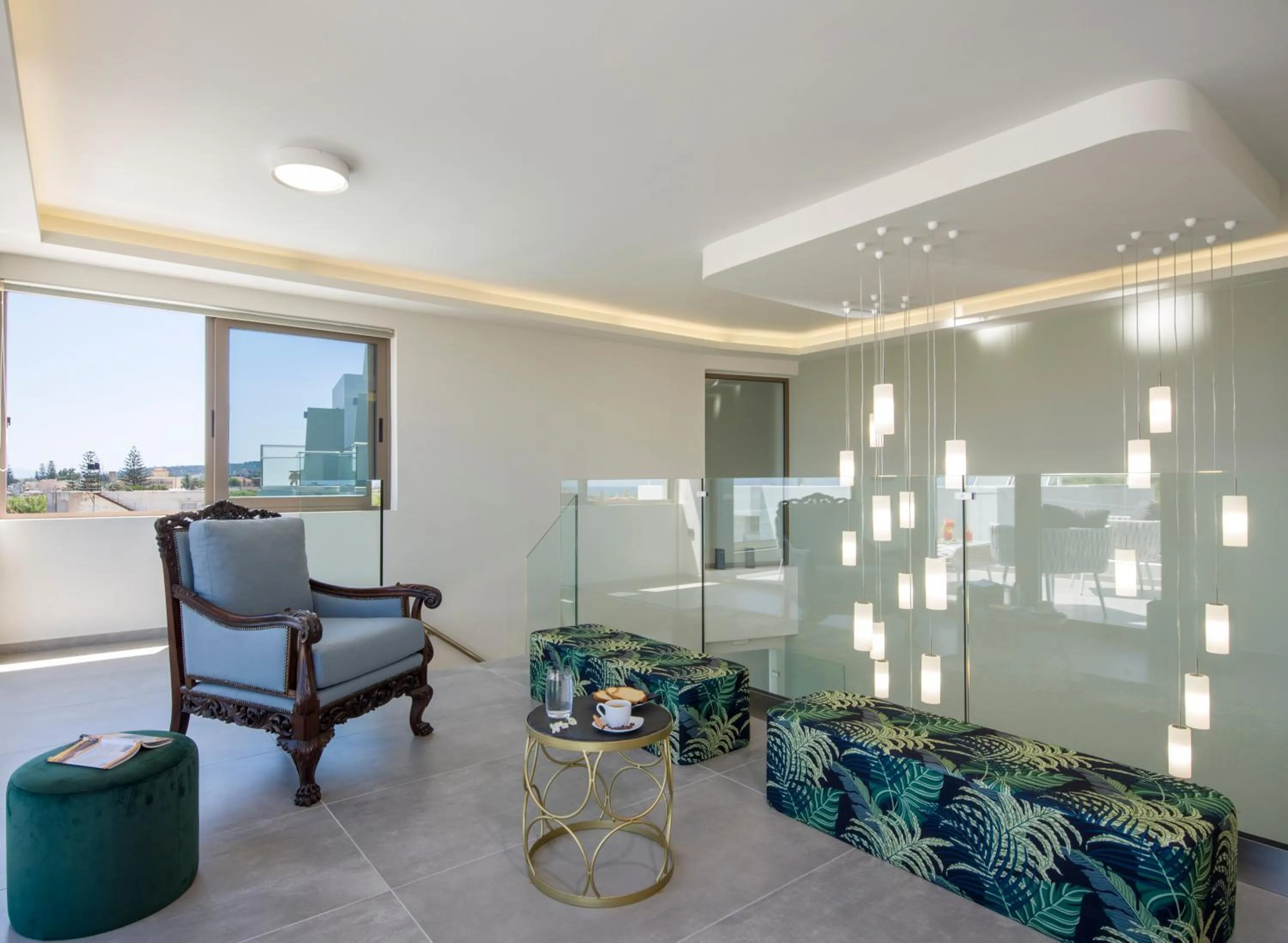 Communal lounge/ TV room in Incognito Creta Luxury Suites and More