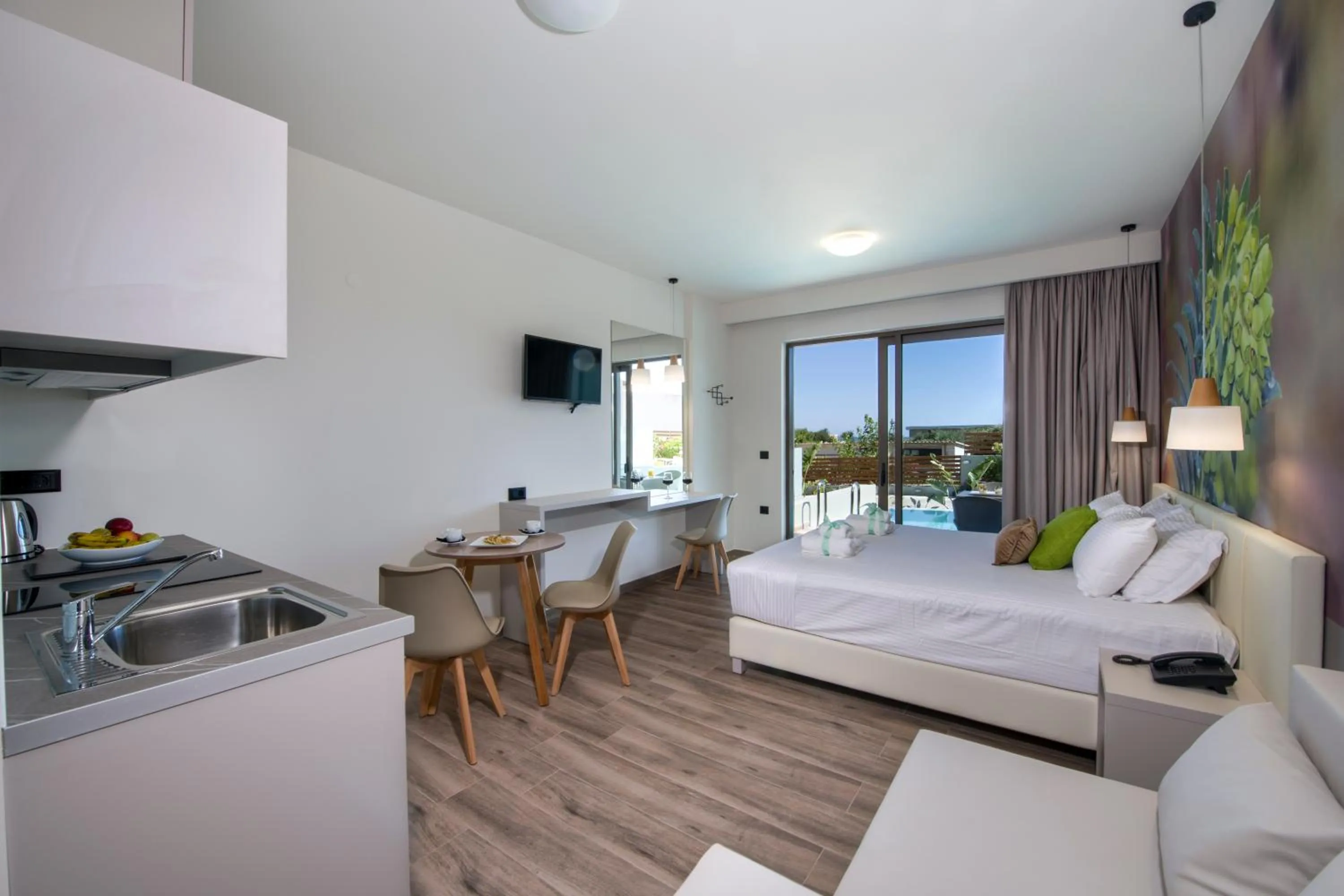 Photo of the whole room in Incognito Creta Luxury Suites and More