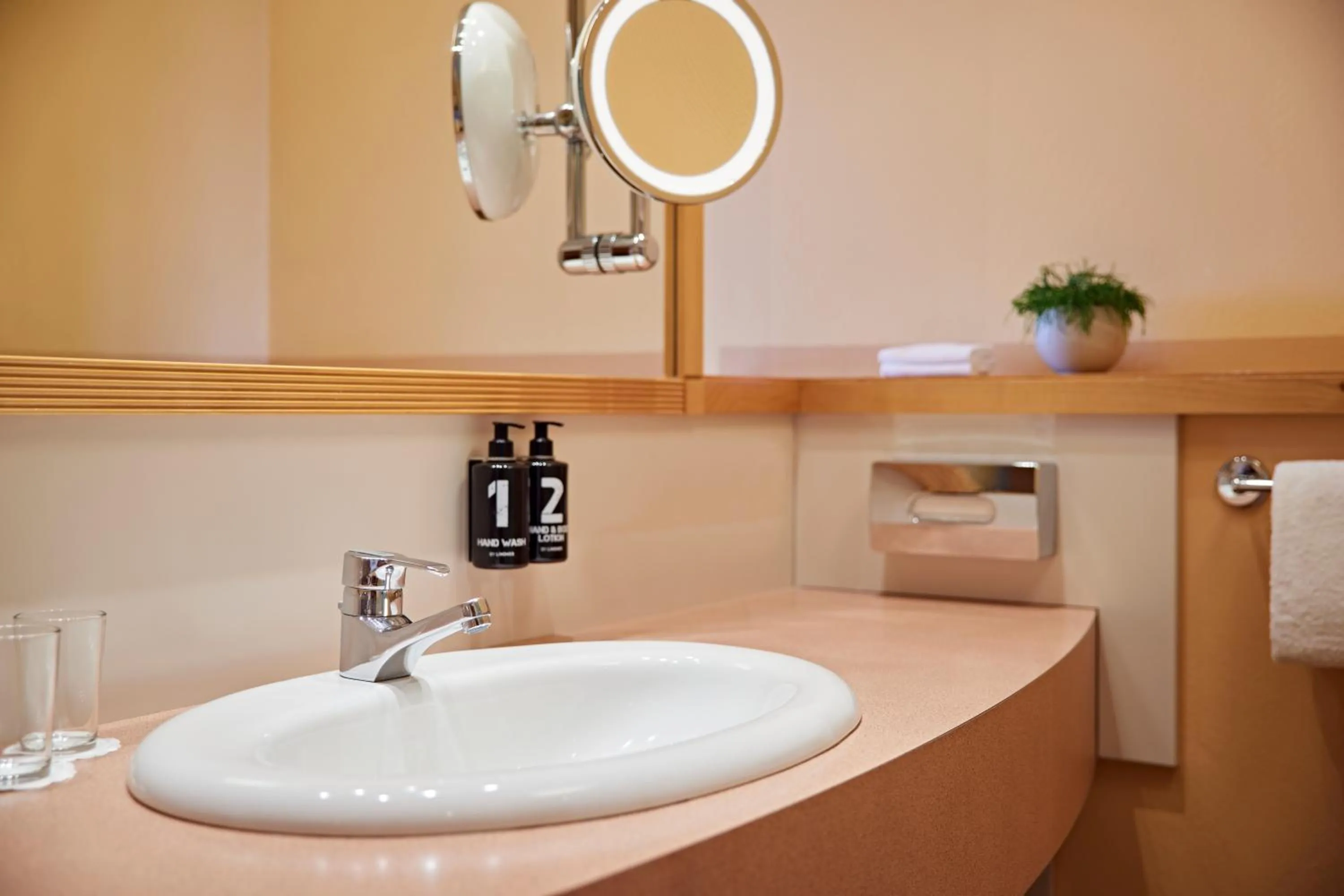 Twin Room with Nature View in Golf- und Sporthotel Wiesensee