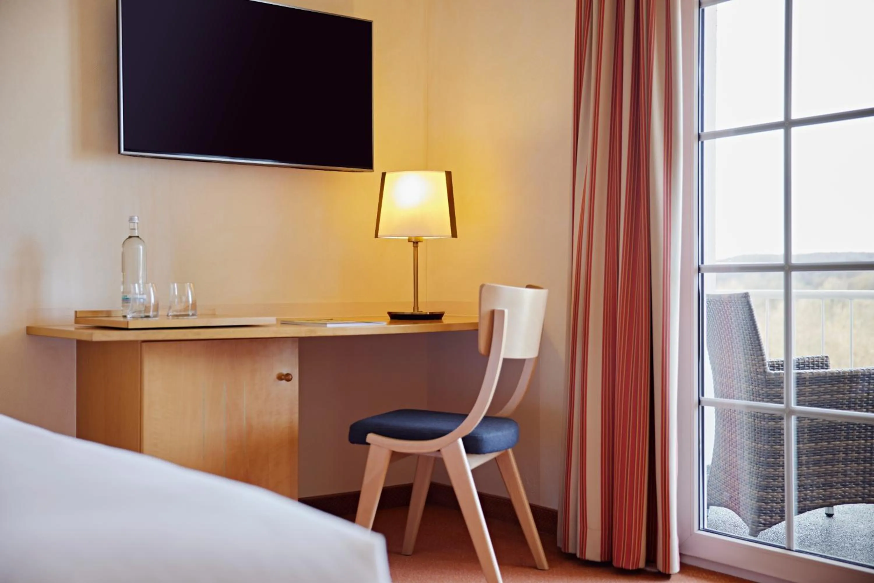 Bedroom, Bed in Golf- und Sporthotel Wiesensee