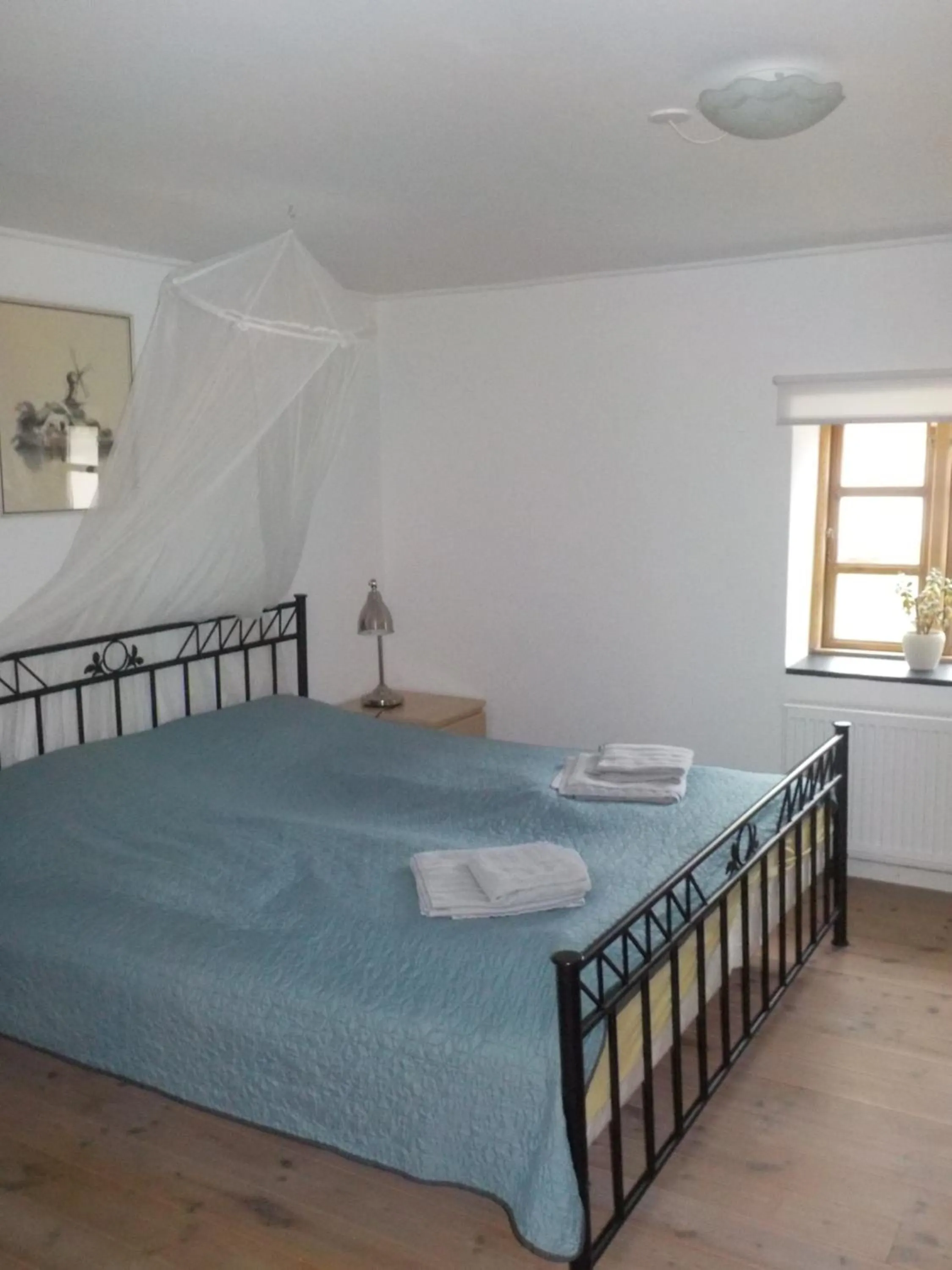 Bedroom, Bed in Lyngsågaard K