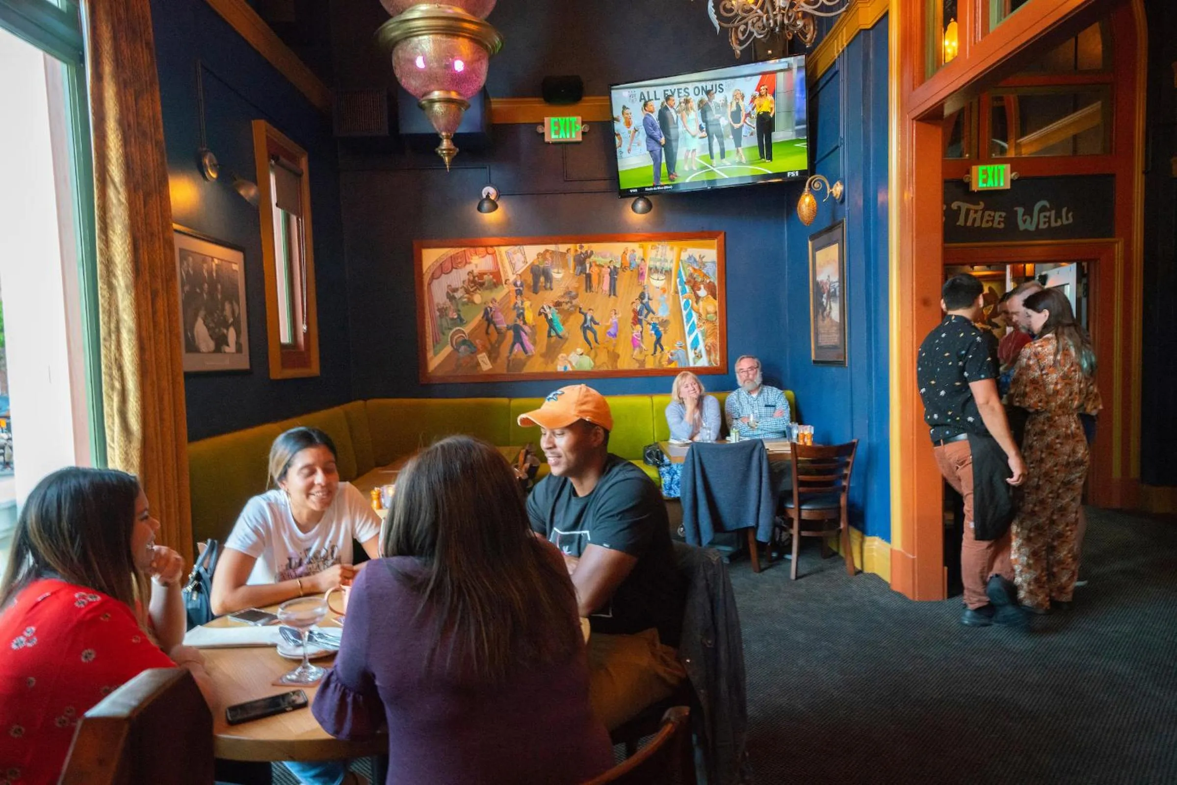 Restaurant/places to eat in McMenamins Elks Temple