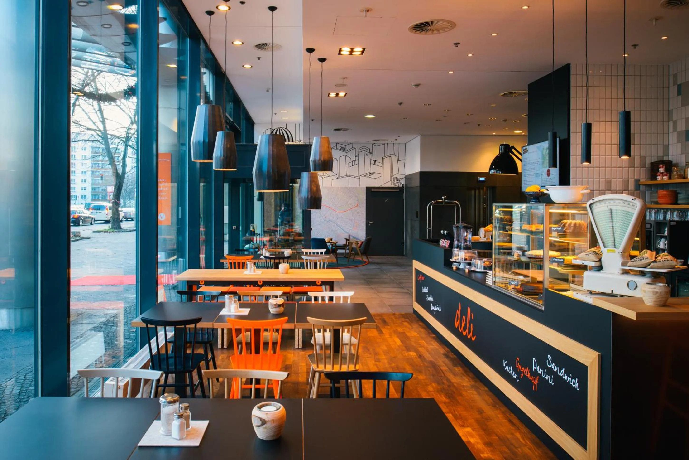 Lounge or bar in Vienna House Easy by Wyndham Berlin Prenzlauer Berg