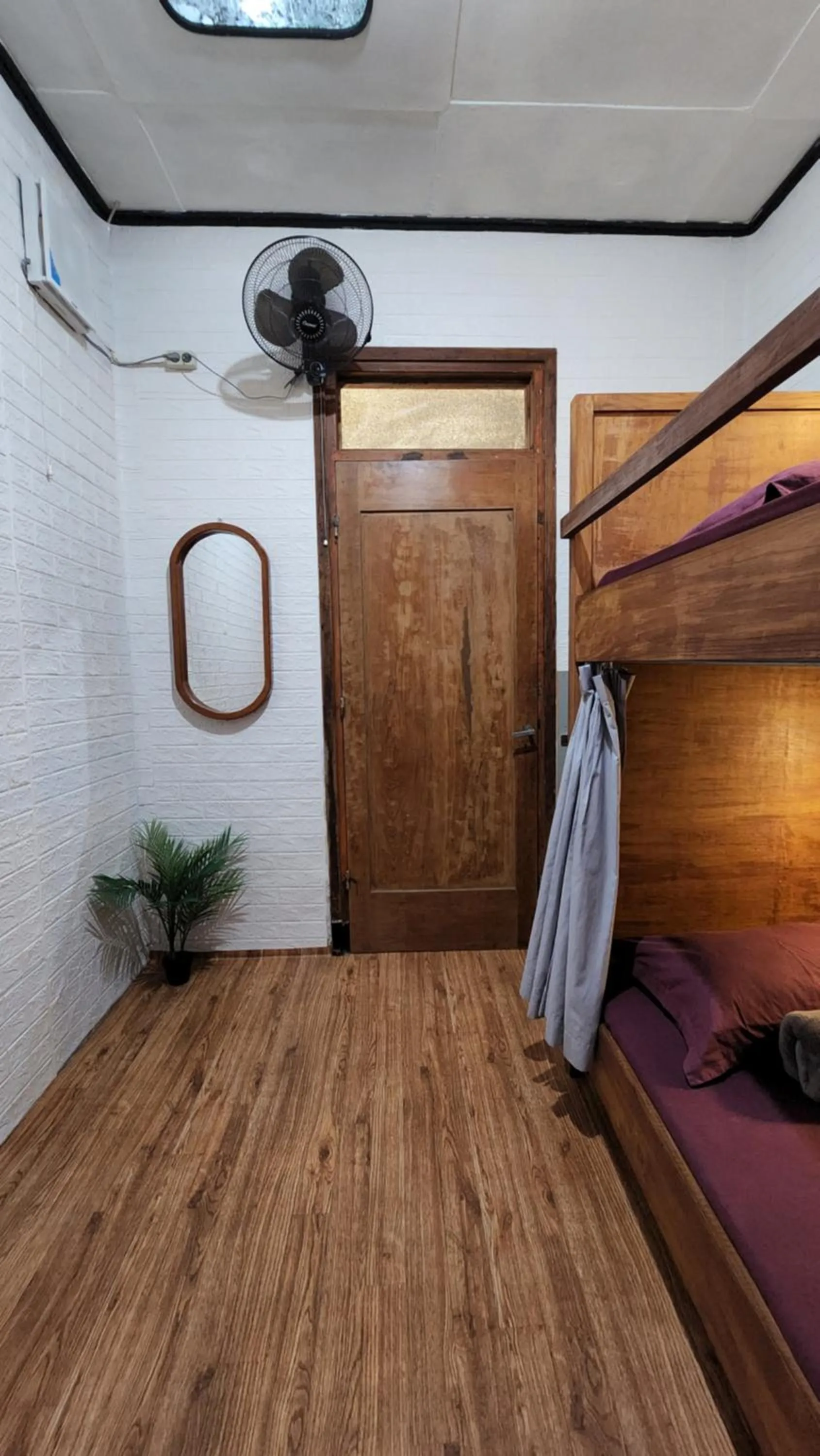 bunk bed, Bed in SEMERU HOSTEL MALANG