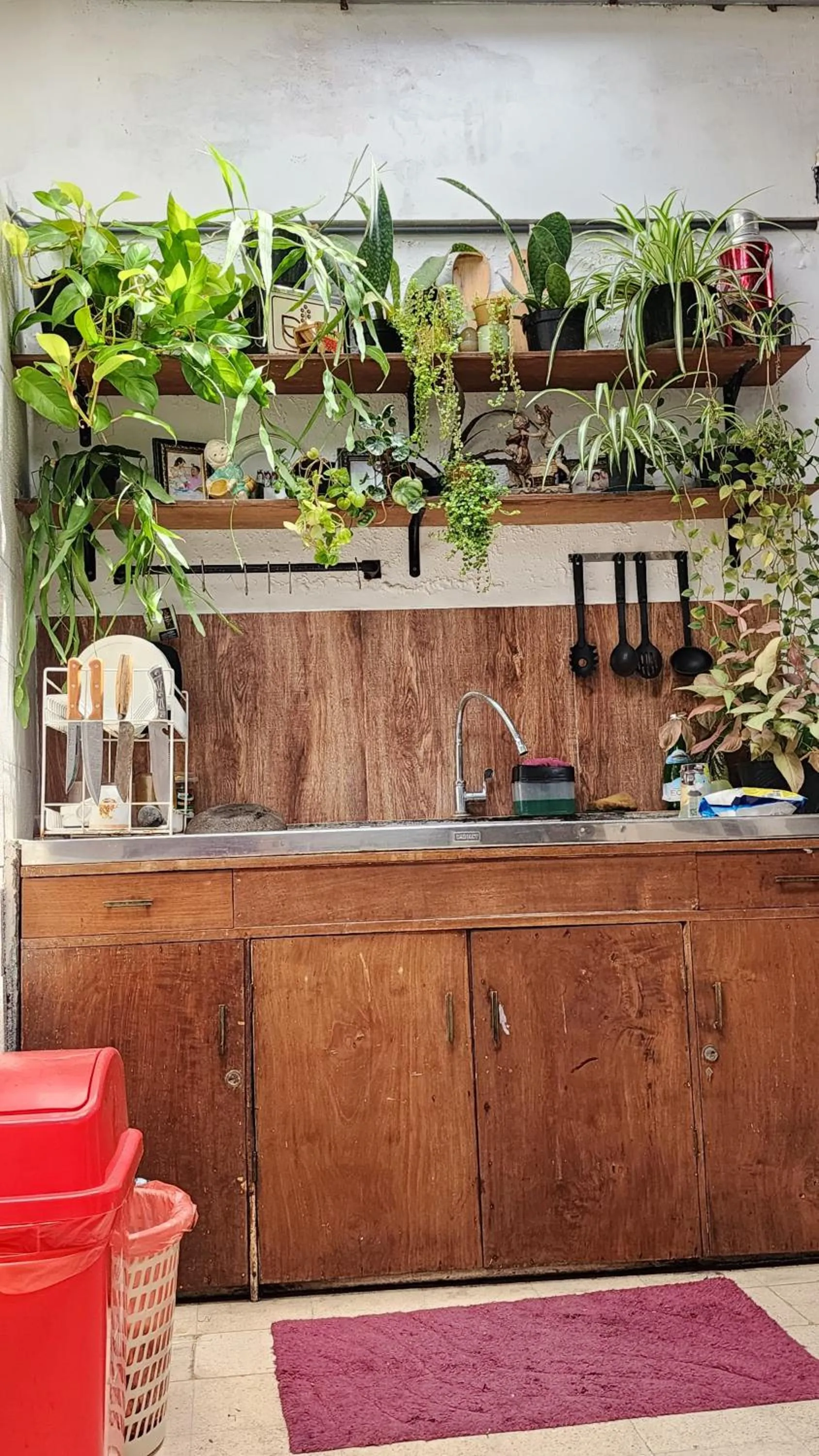 Dining area in SEMERU HOSTEL MALANG