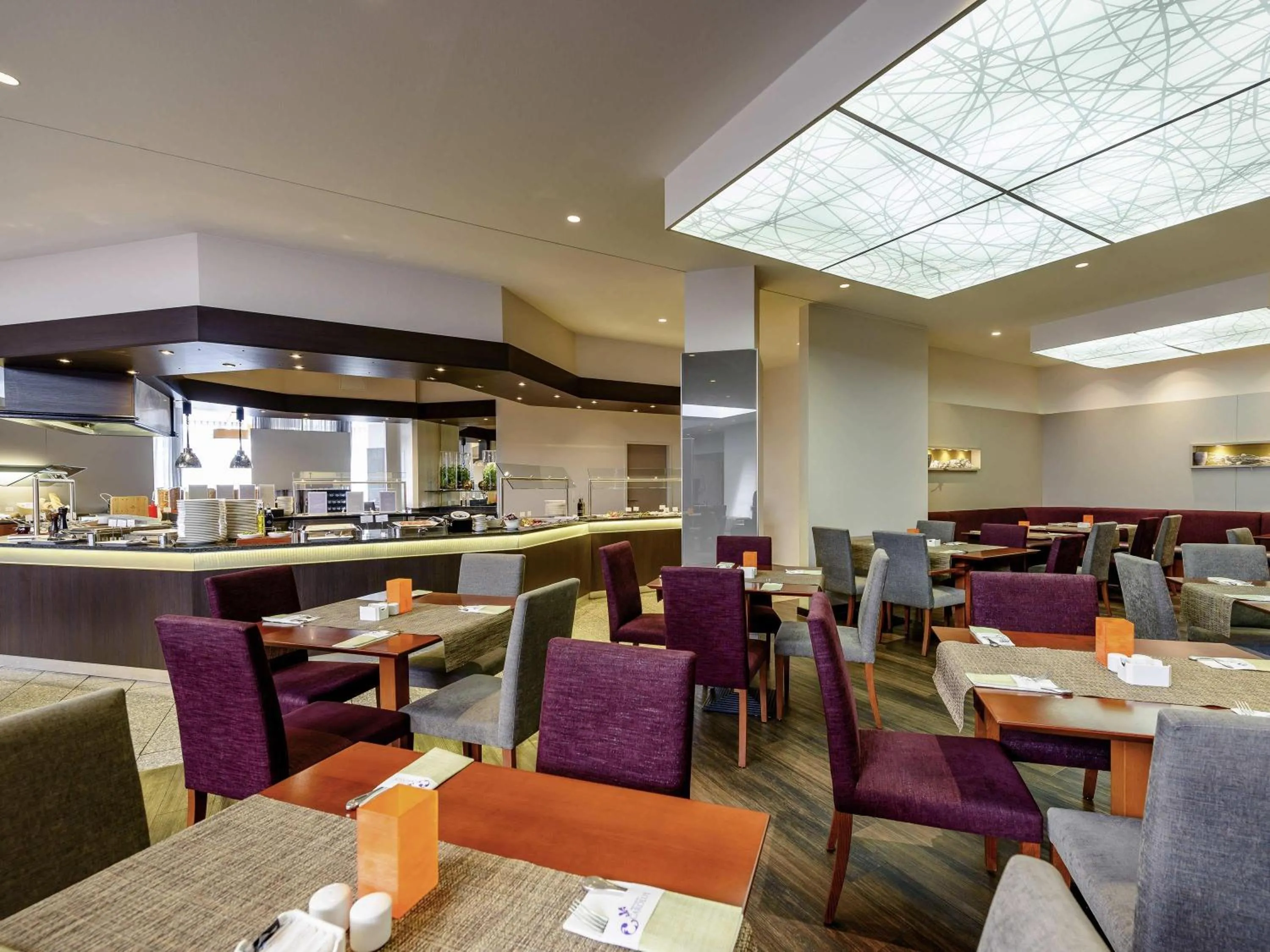 Restaurant/places to eat in Mercure Düsseldorf Kaarst