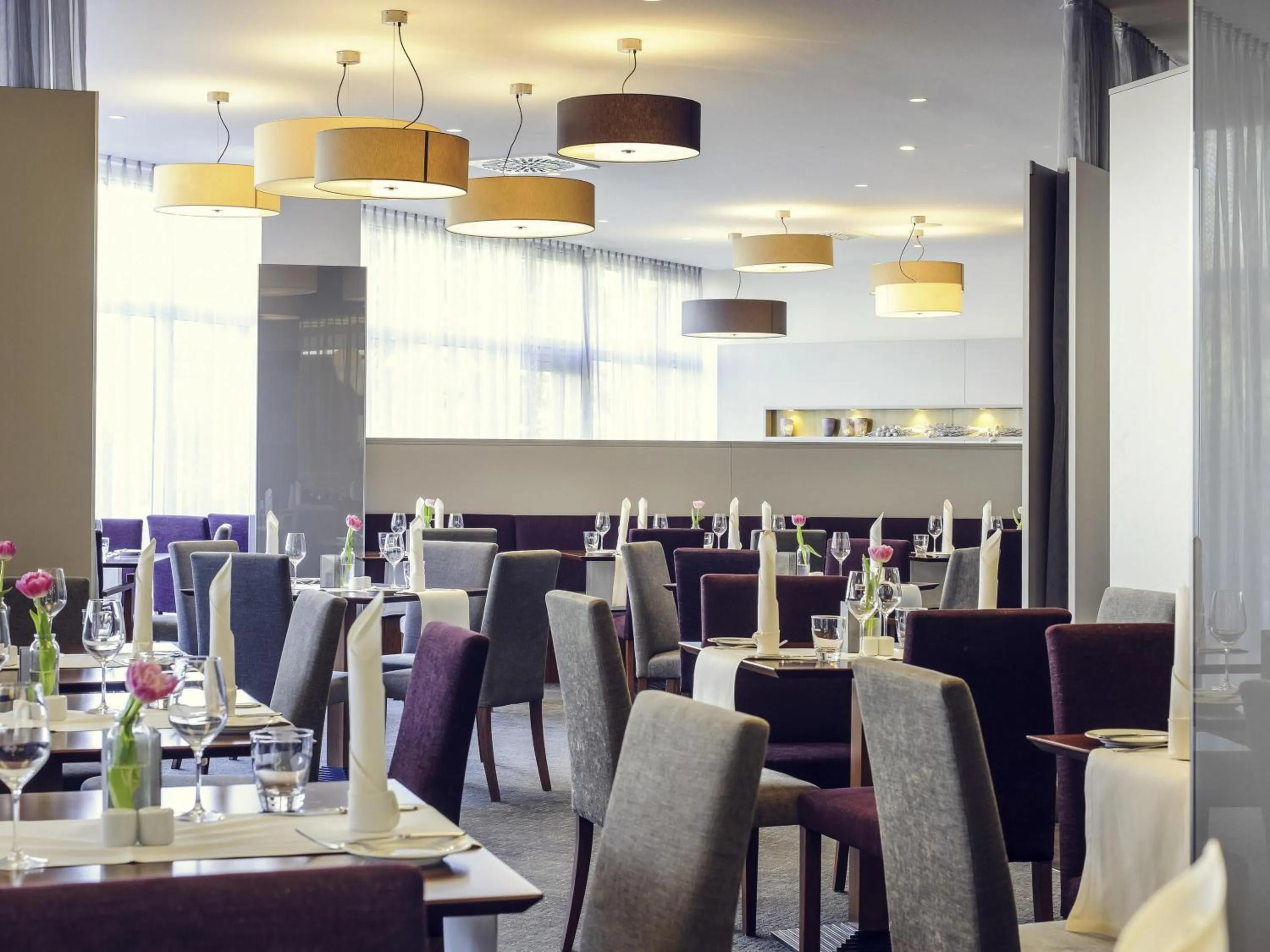 Lounge or bar in Mercure Düsseldorf Kaarst