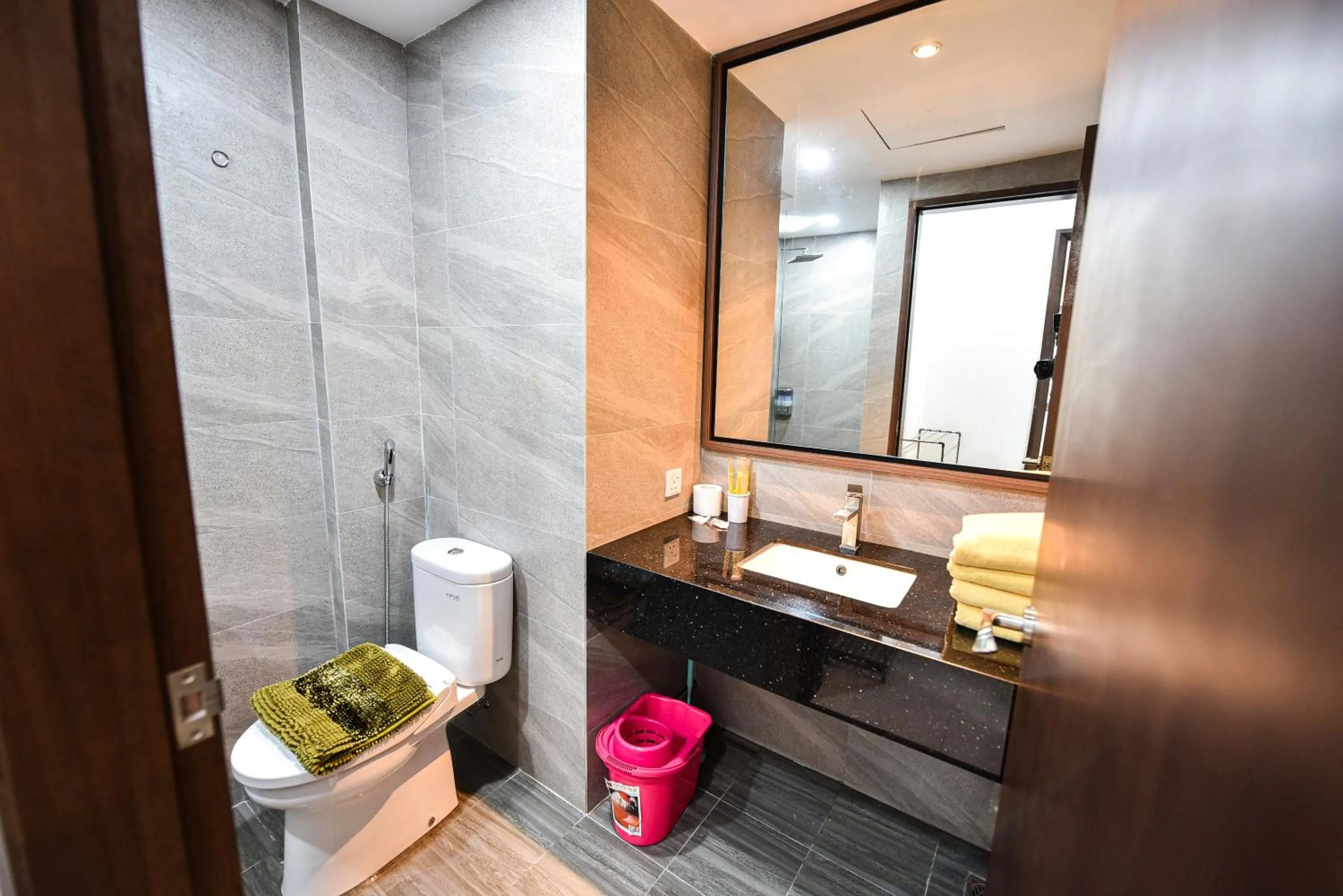 Bathroom in LOVINA 17-11 at Harbour Bay Residences