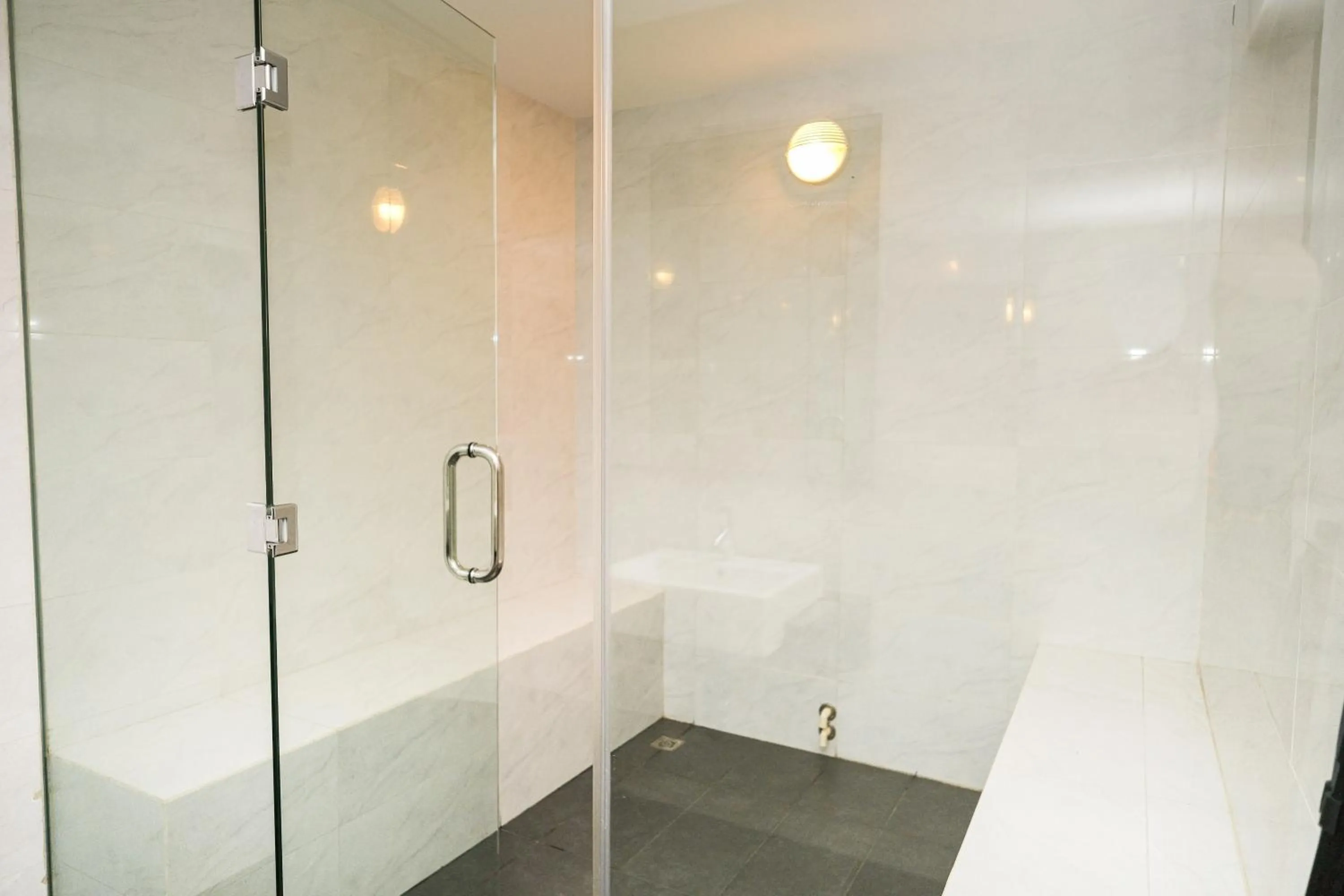 Steam room in LOVINA 17-11 at Harbour Bay Residences