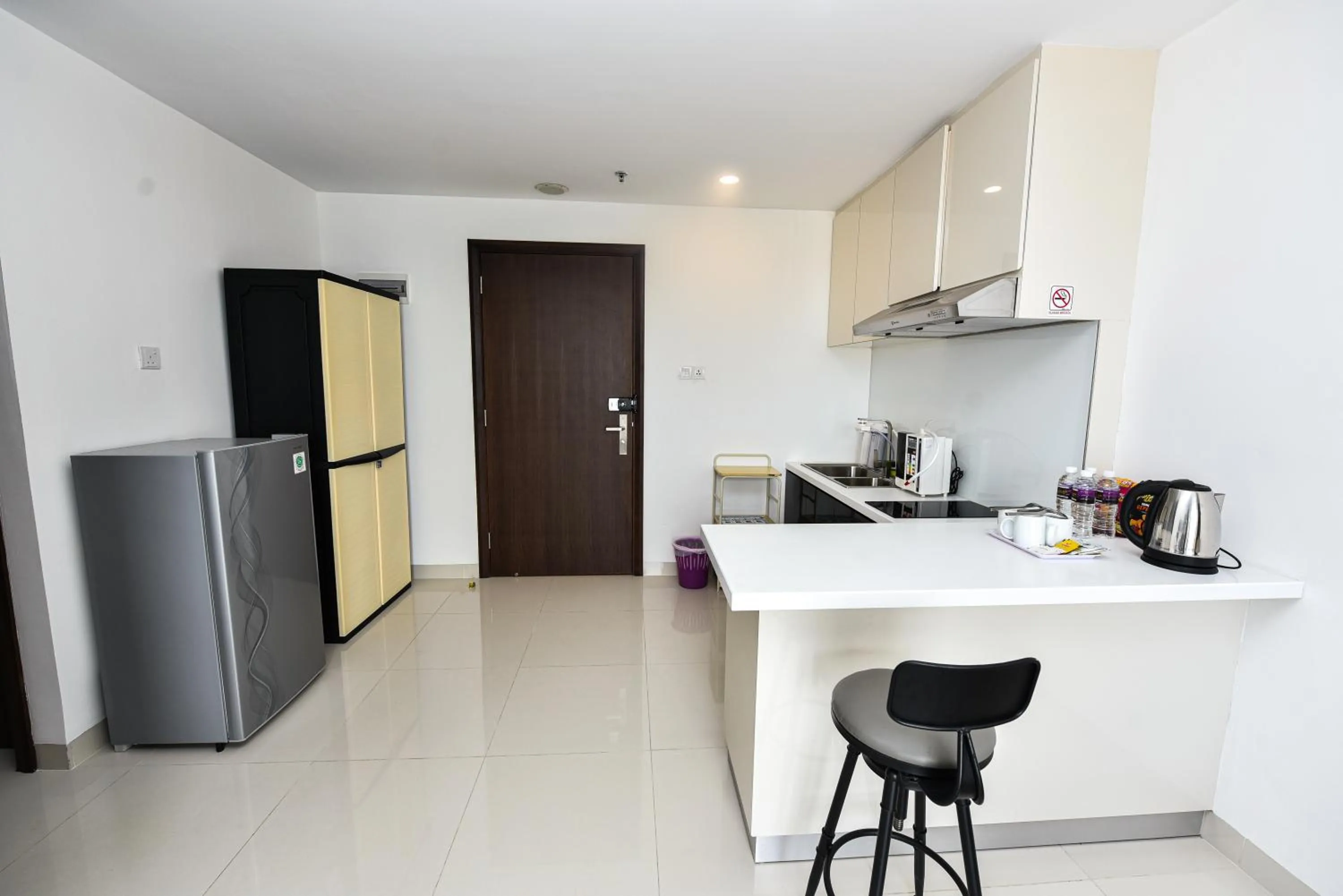 LOVINA 17-11 at Harbour Bay Residences