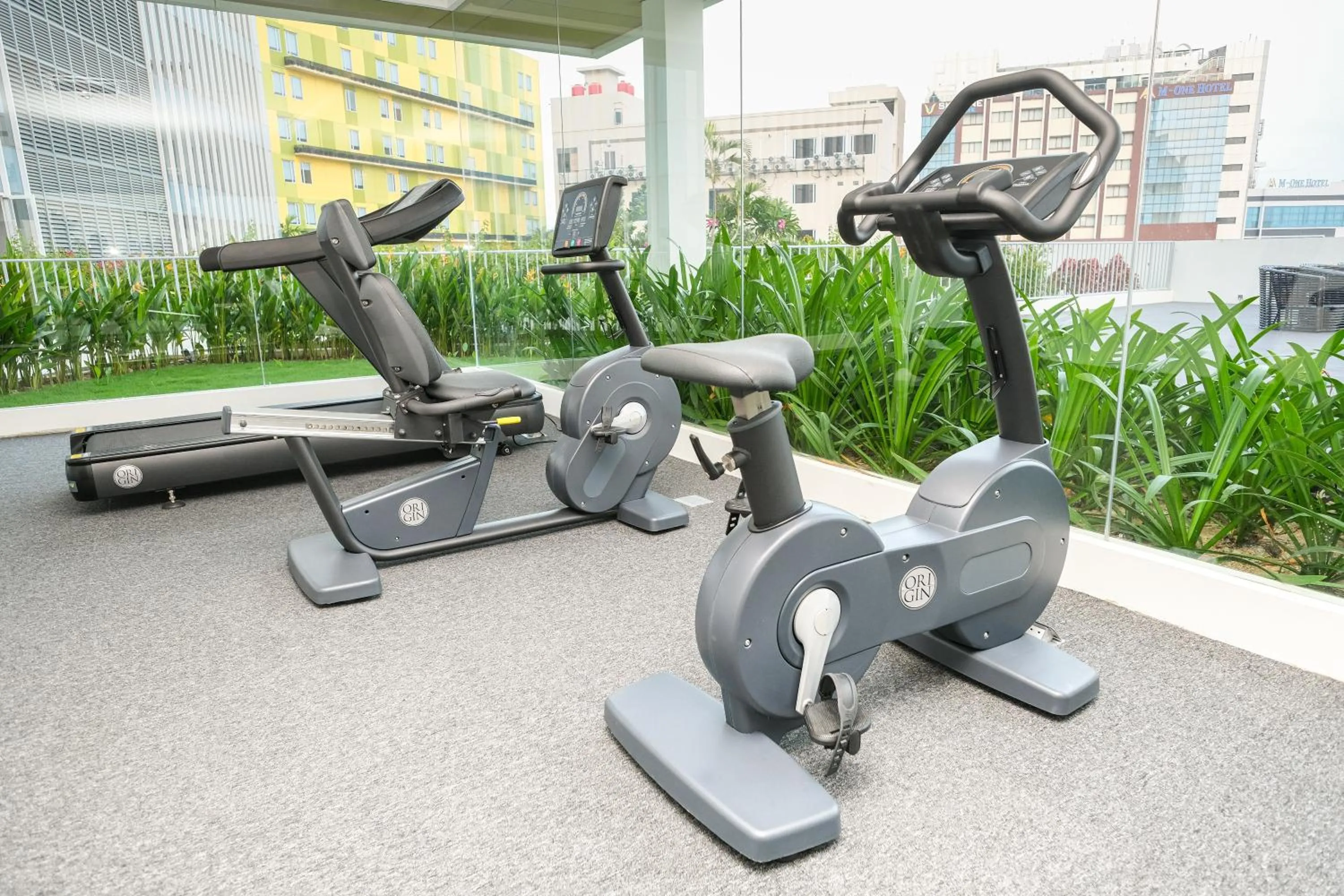 Fitness centre/facilities in LOVINA 17-11 at Harbour Bay Residences