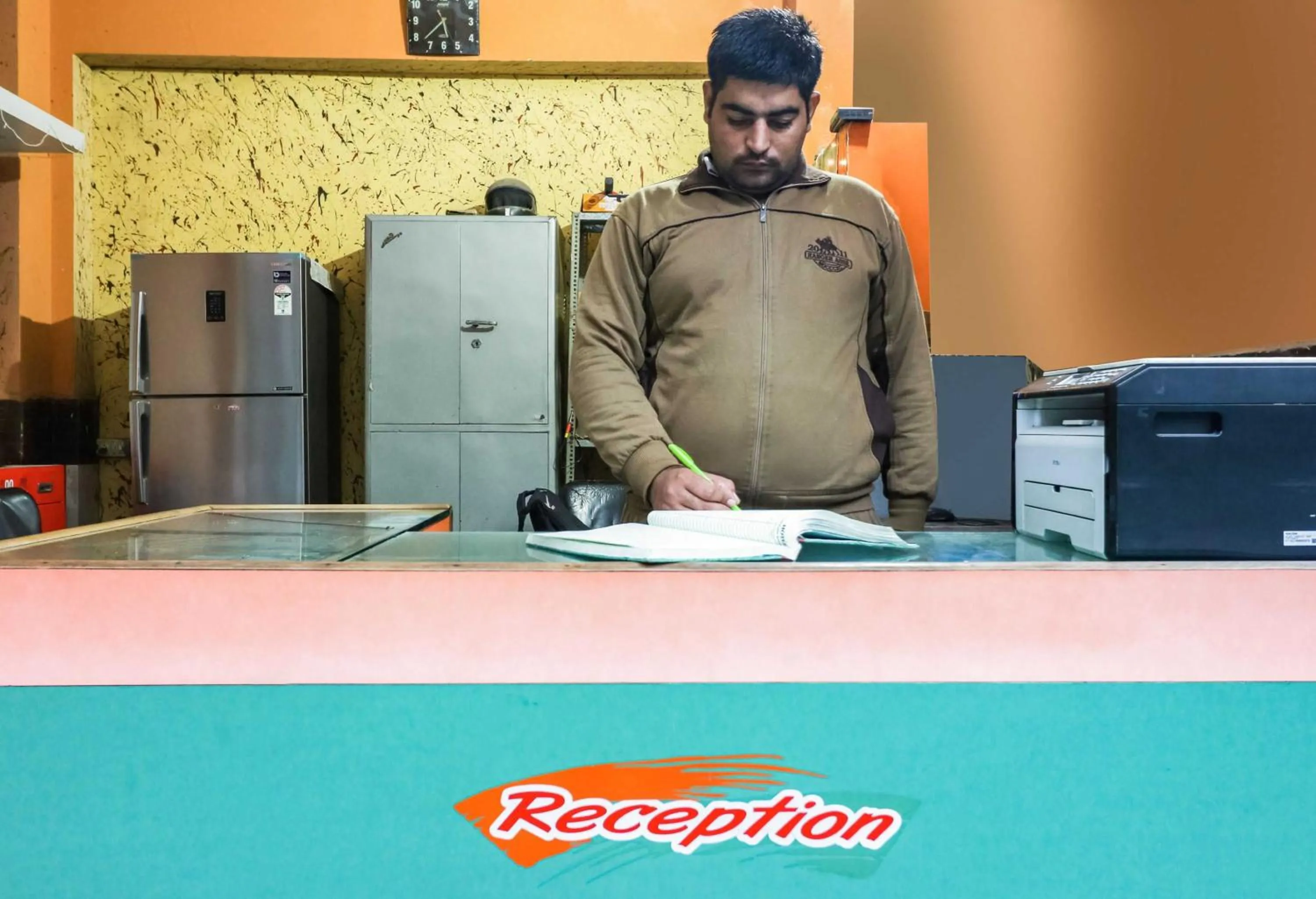 Lobby or reception in SPOT ON 67868 Hotel Gourav Regency