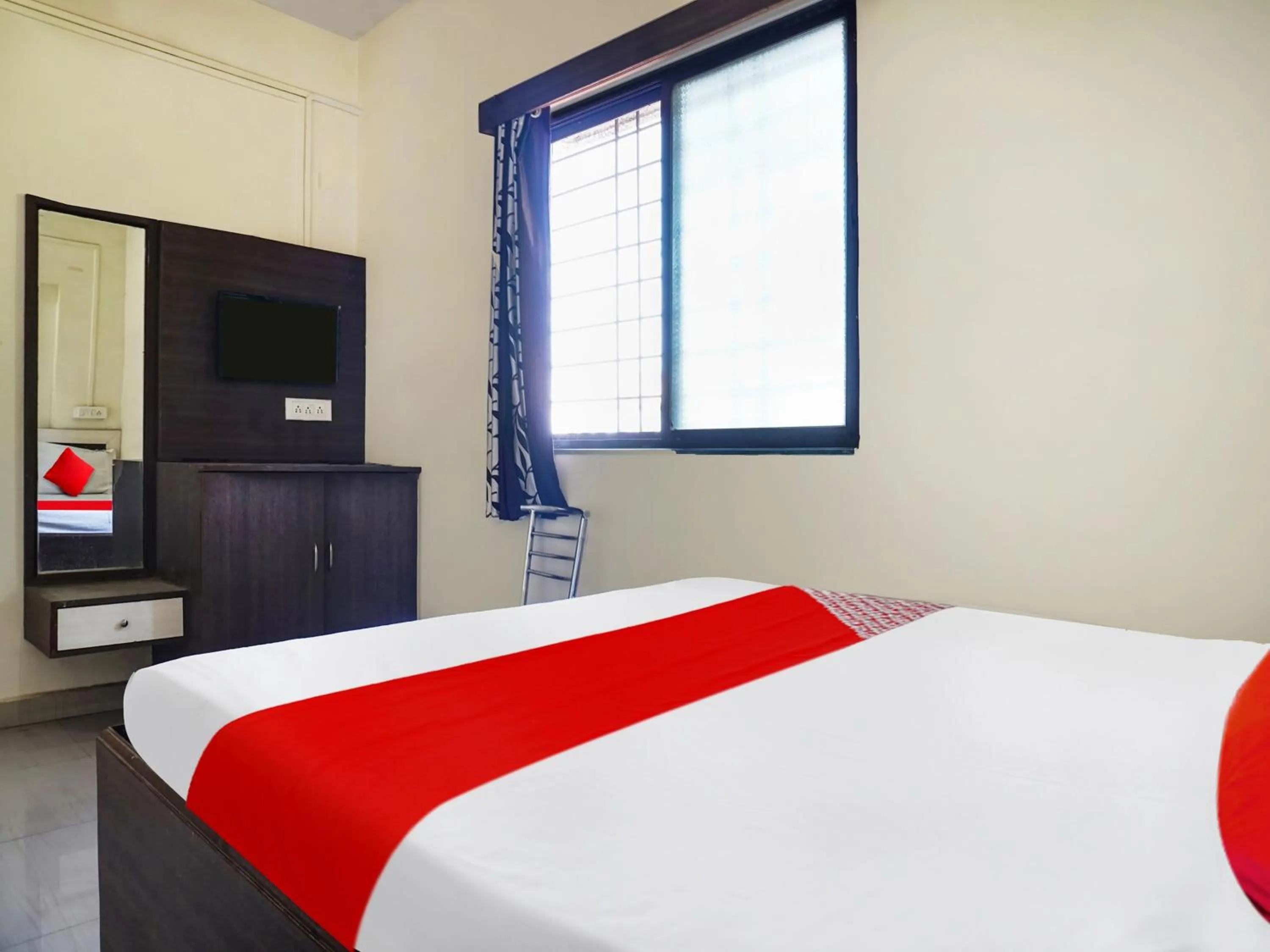 Facade/entrance in Hotel O New Dreamland