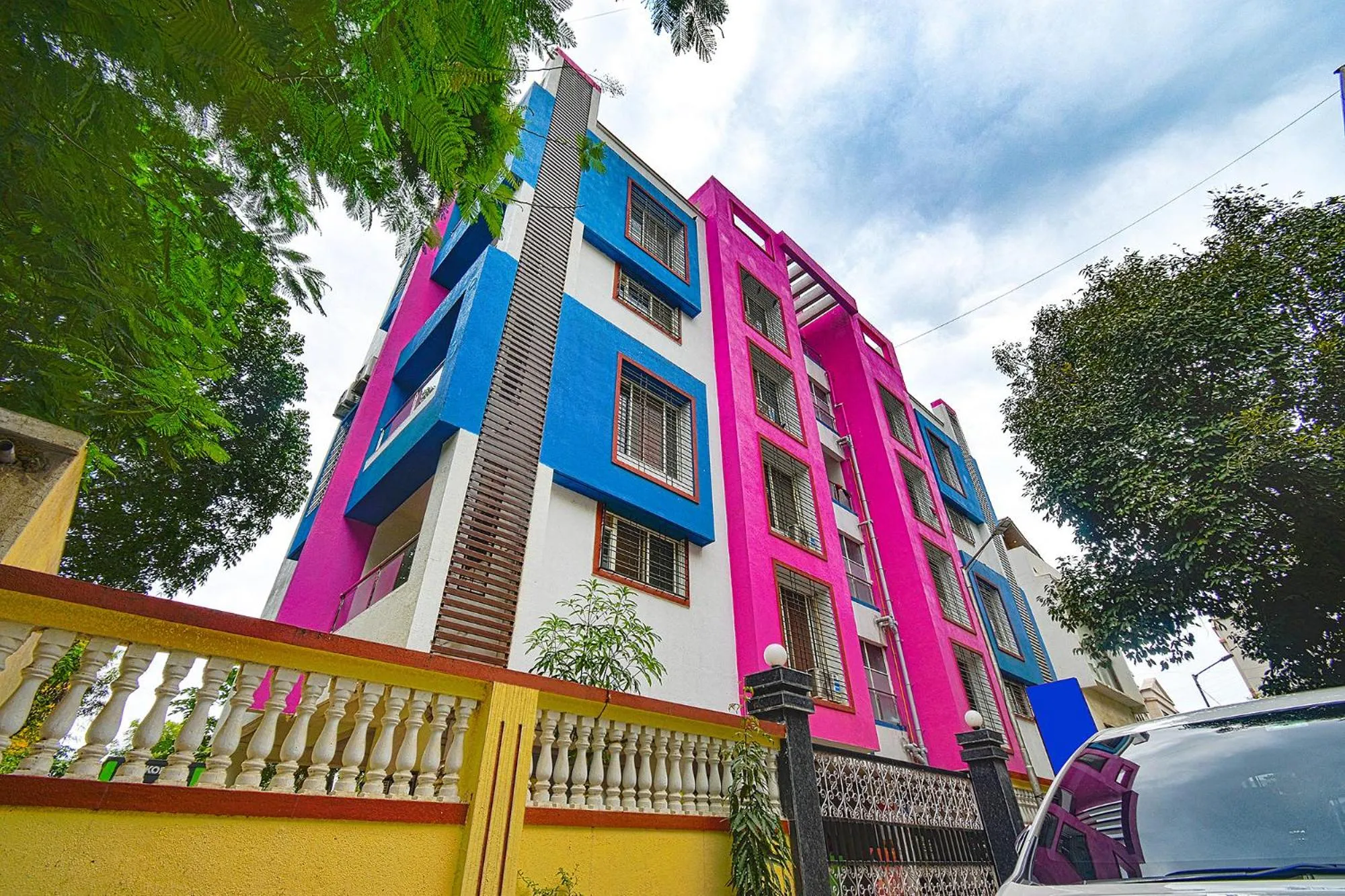 Facade/entrance in FabExpress Golden Leaf Airport