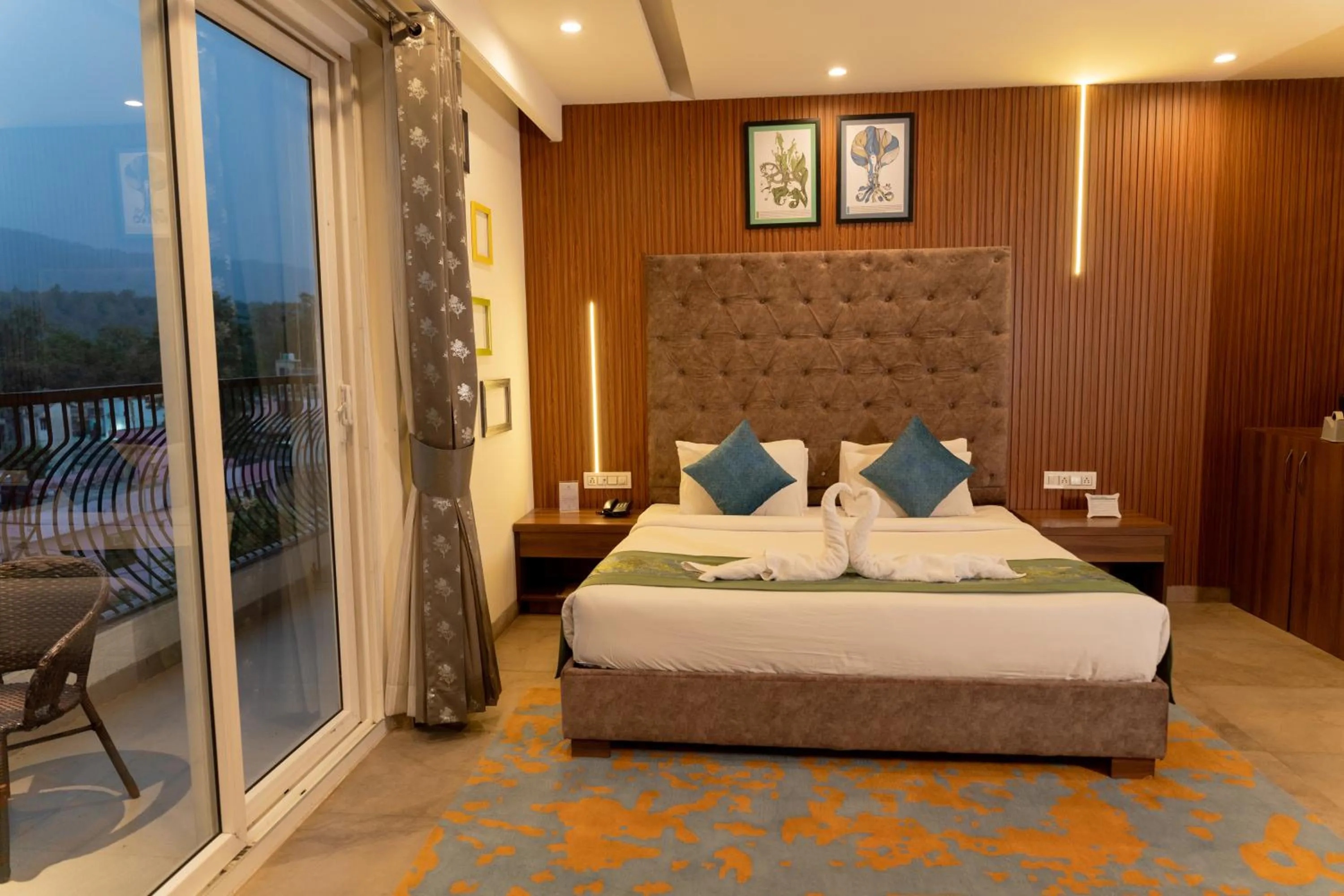 Bed in HOLYWATER Hotel by Ganga Kinare #150 mts from Ganga Ghat Rishikesh