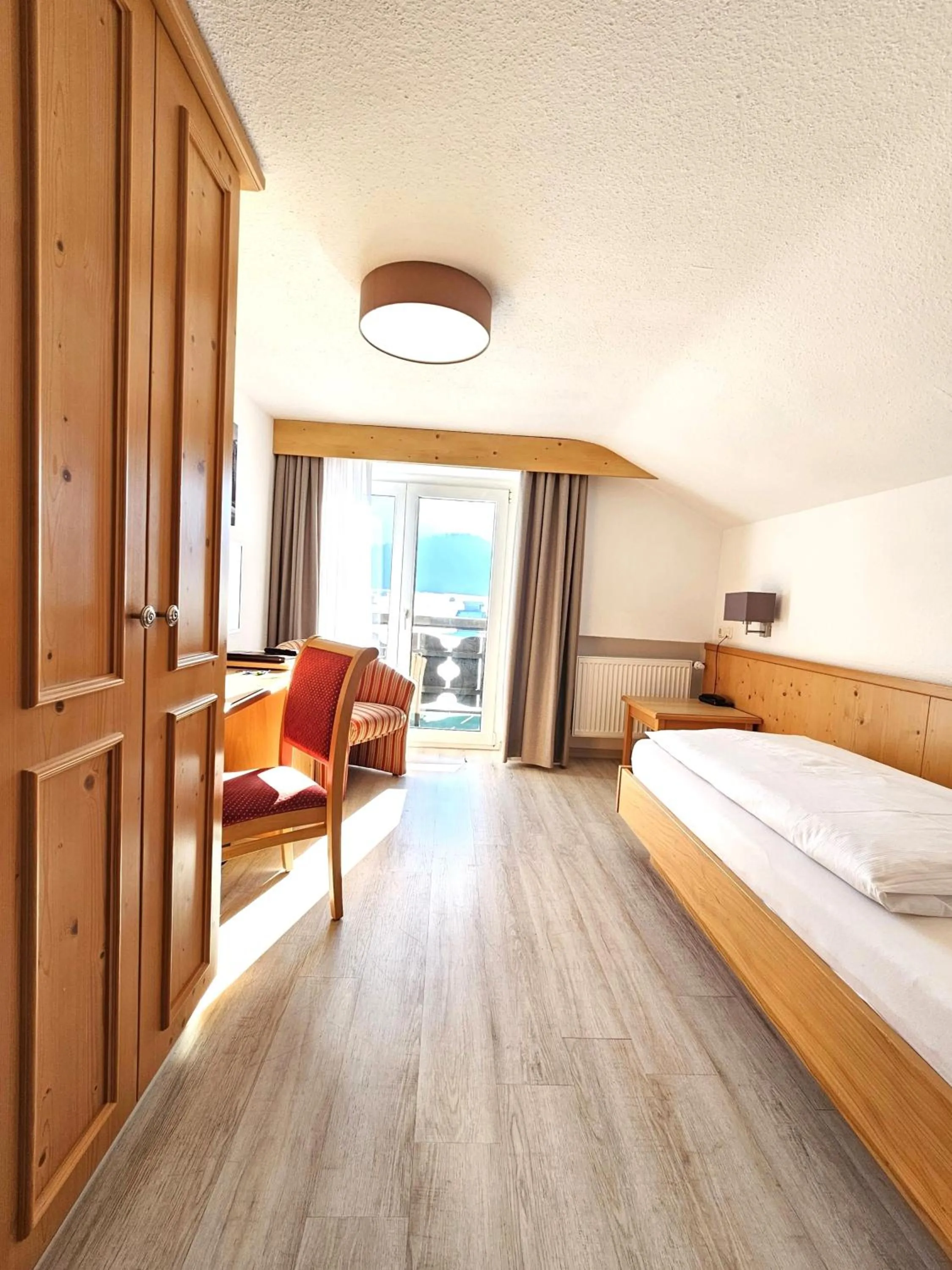 Bed in Hotel Cafe Fuggerhof