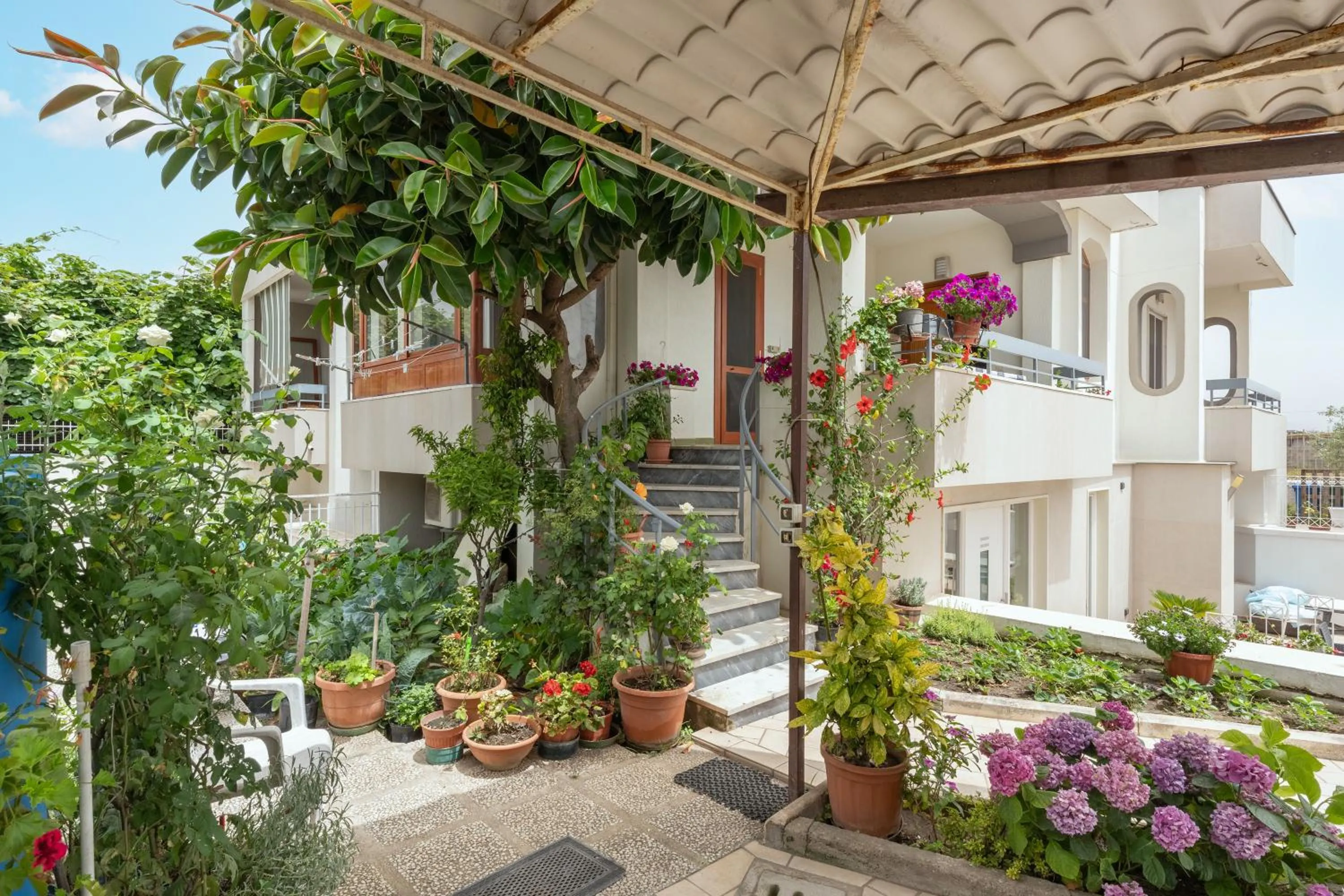 Property building in B&B Vera's Home Pompei