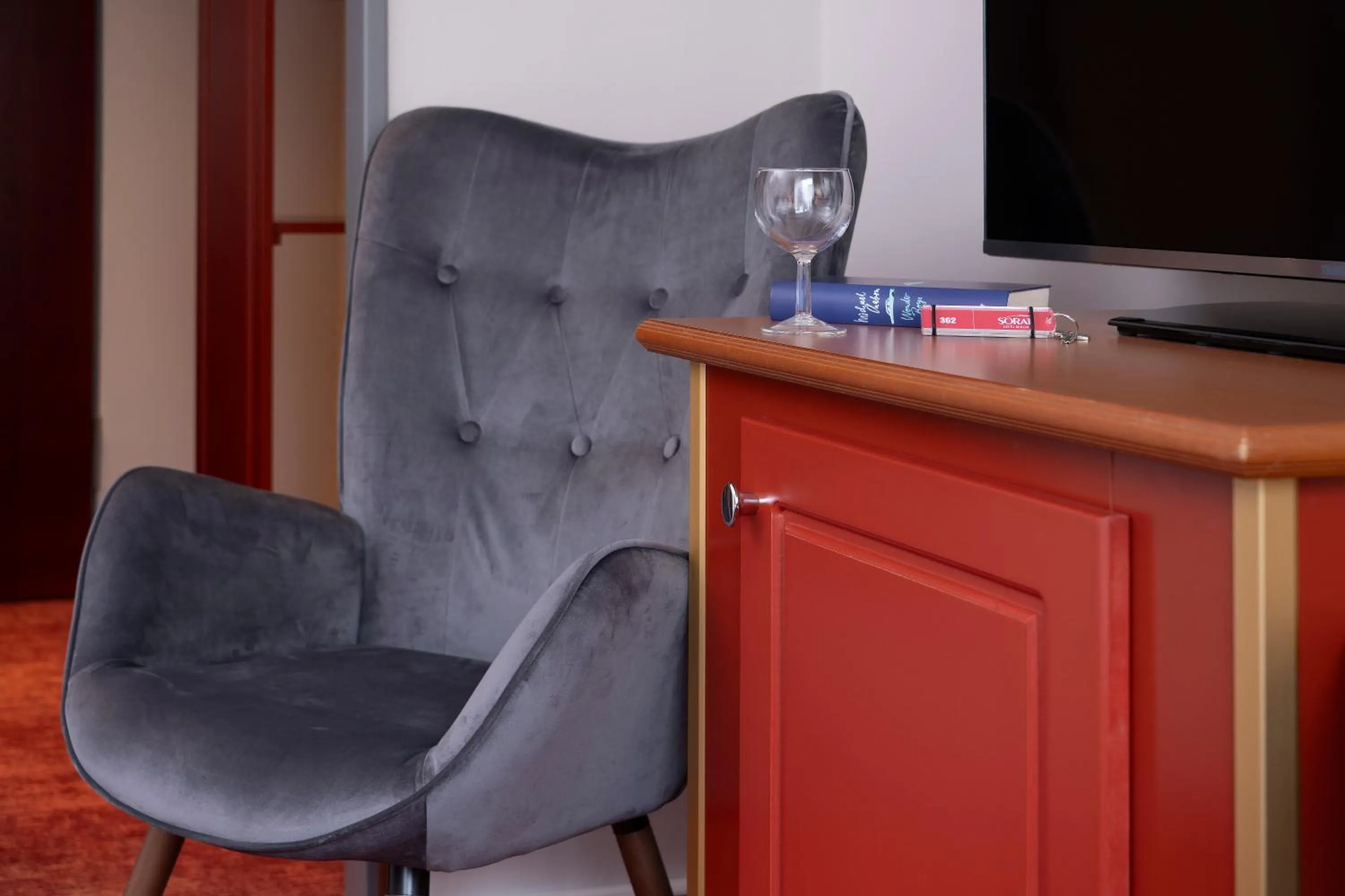 Seating area in SORAT Hotel Berlin