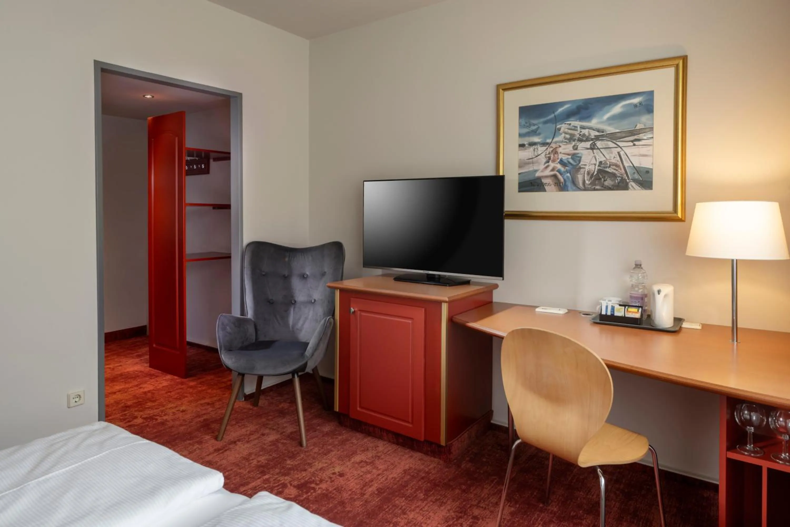 Living room, Bed in SORAT Hotel Berlin