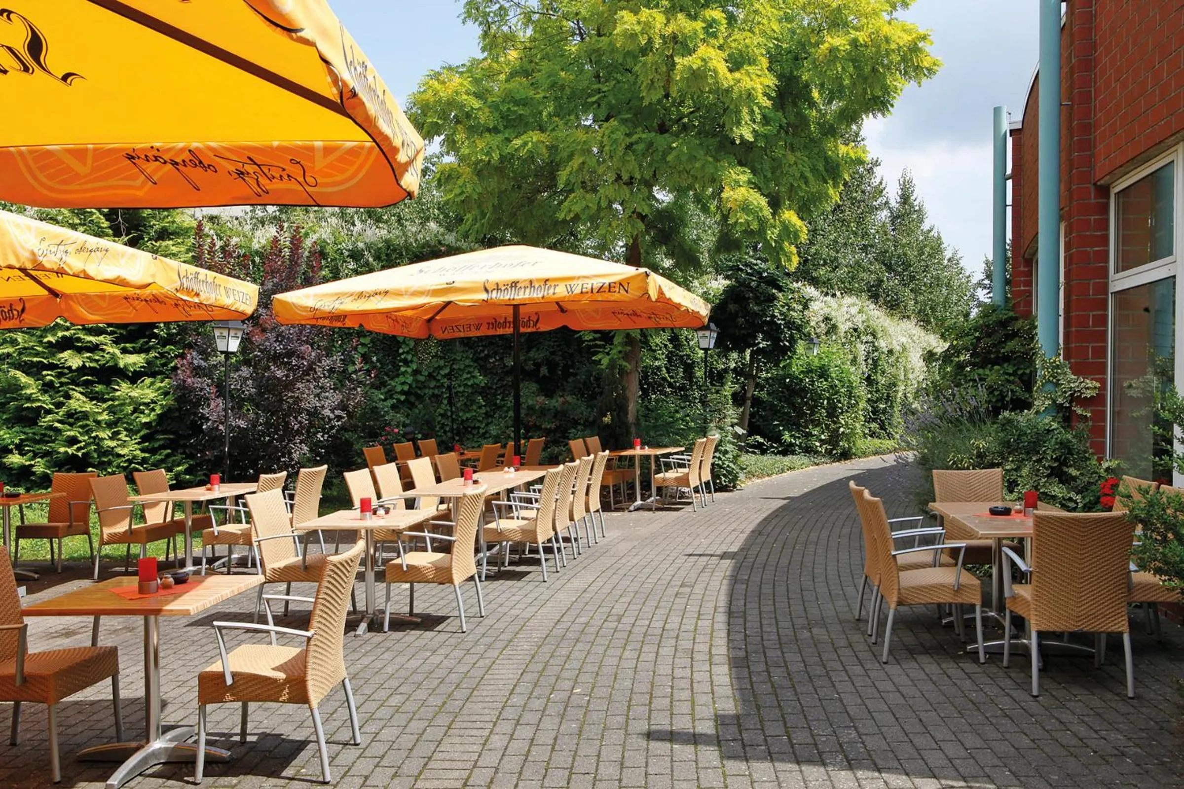 Balcony/Terrace in H+ Hotel Köln Hürth