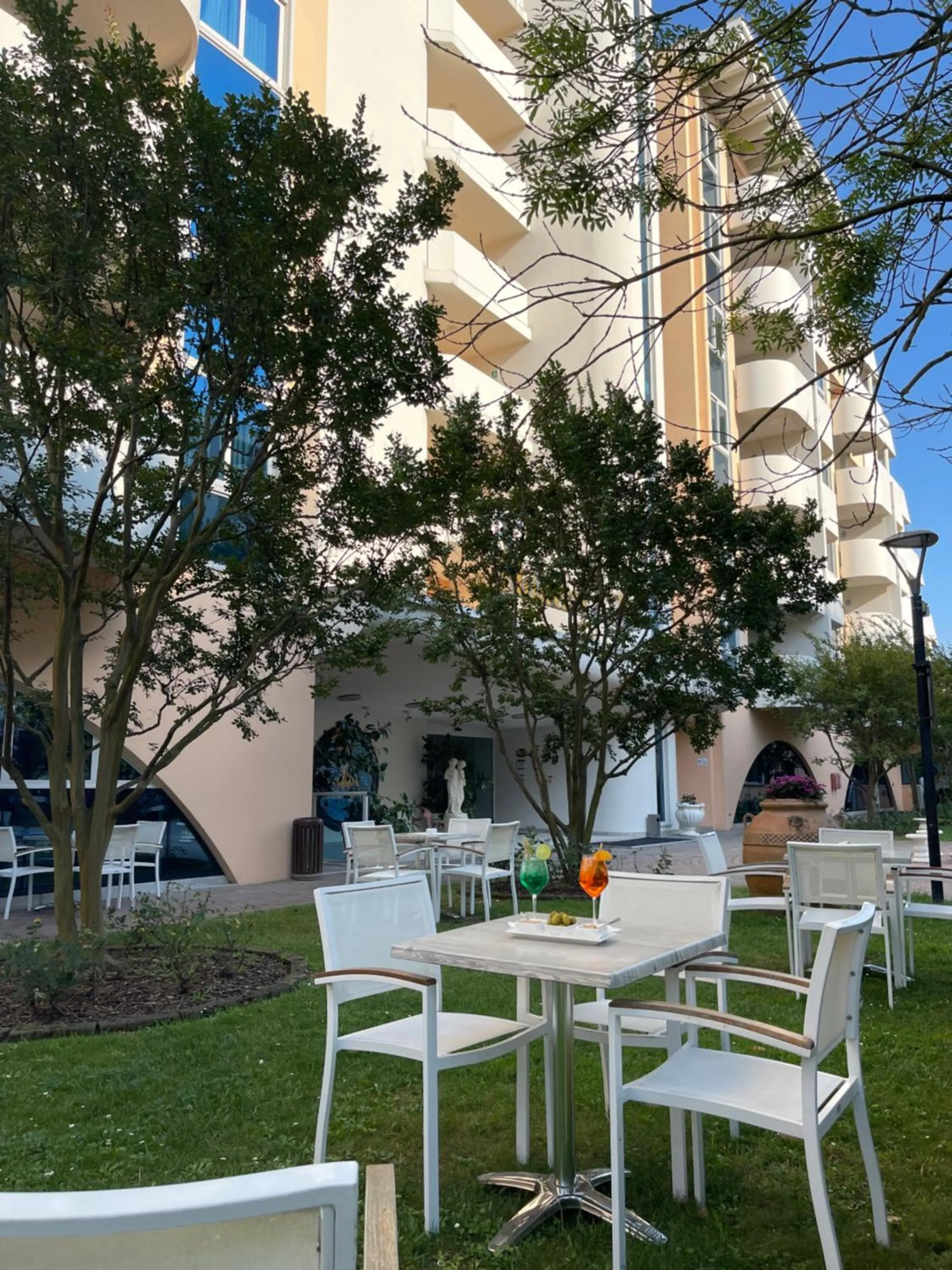 Property building in Aparthotel Holiday