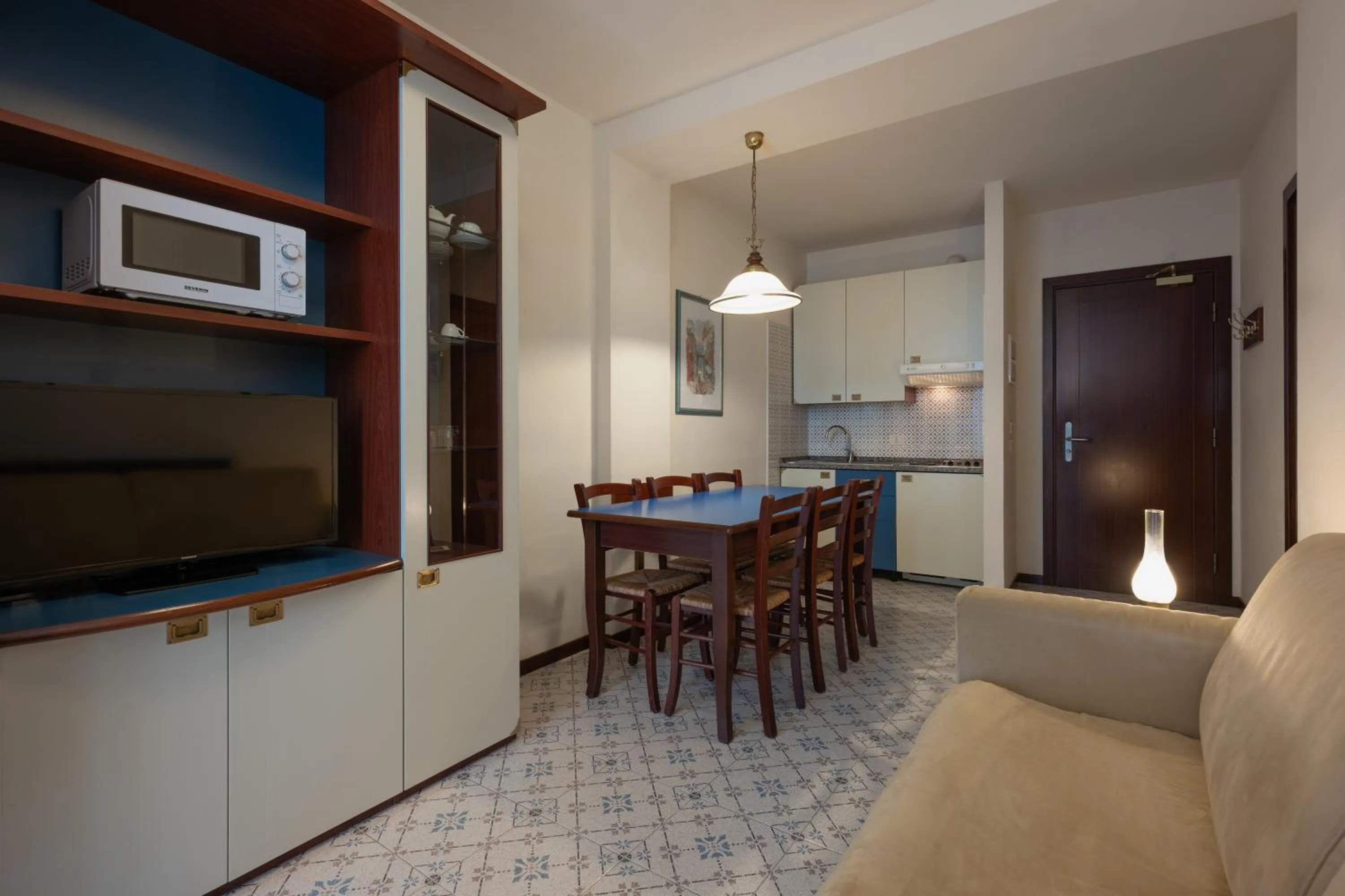 Kitchen or kitchenette in Aparthotel Holiday