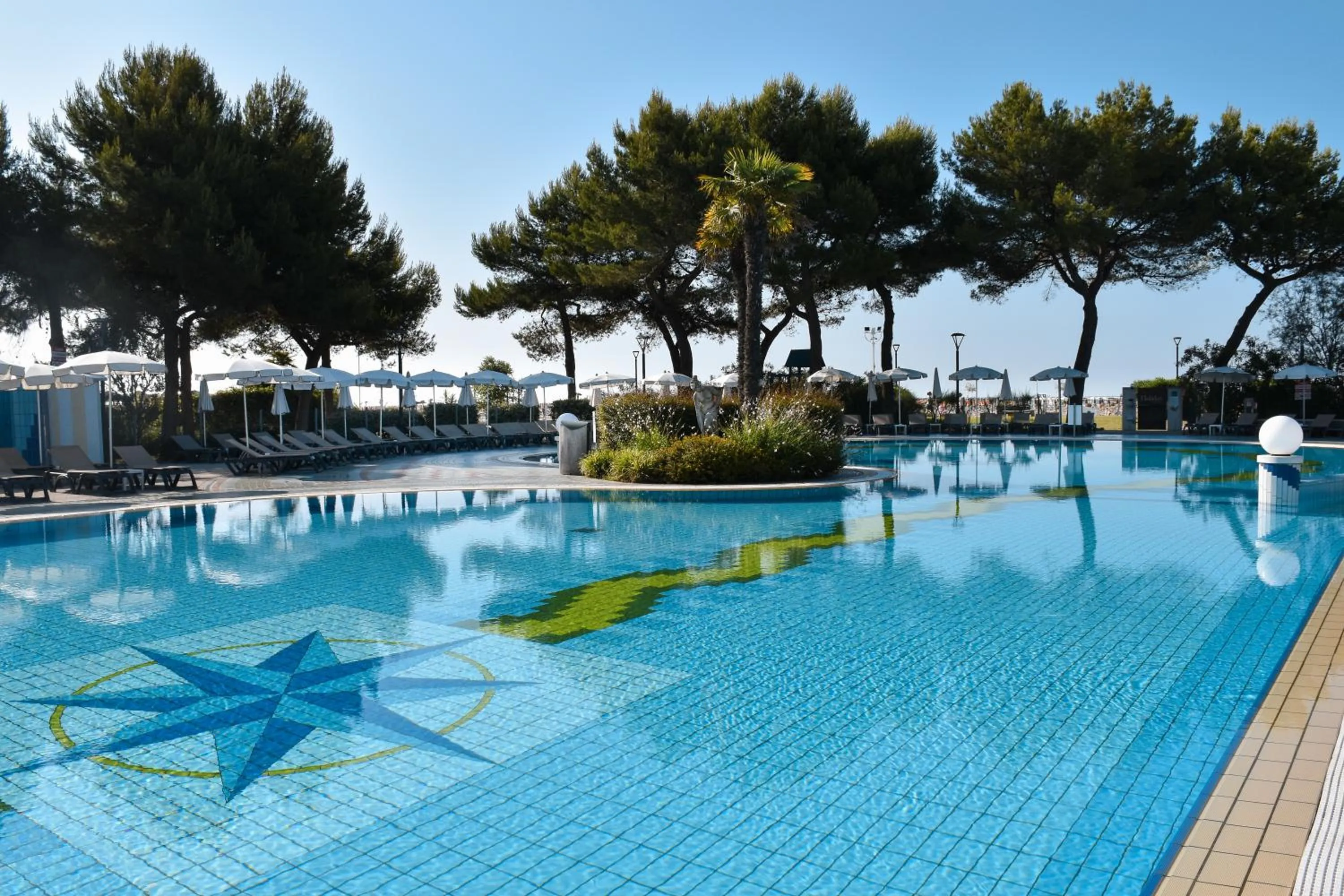 Day in Aparthotel Holiday