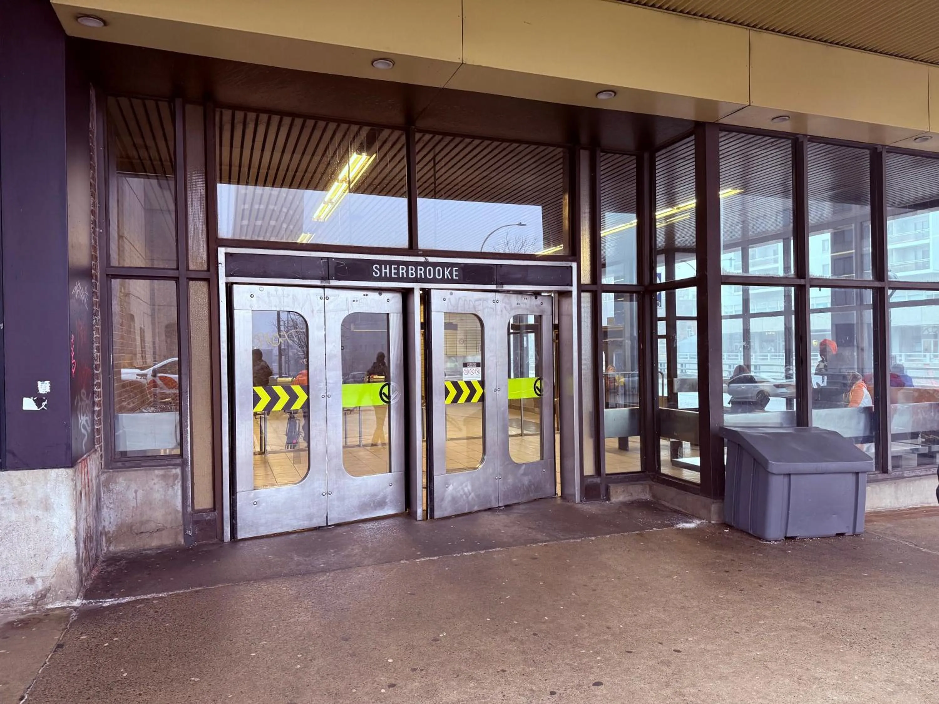 Day in Auberge du Plateau