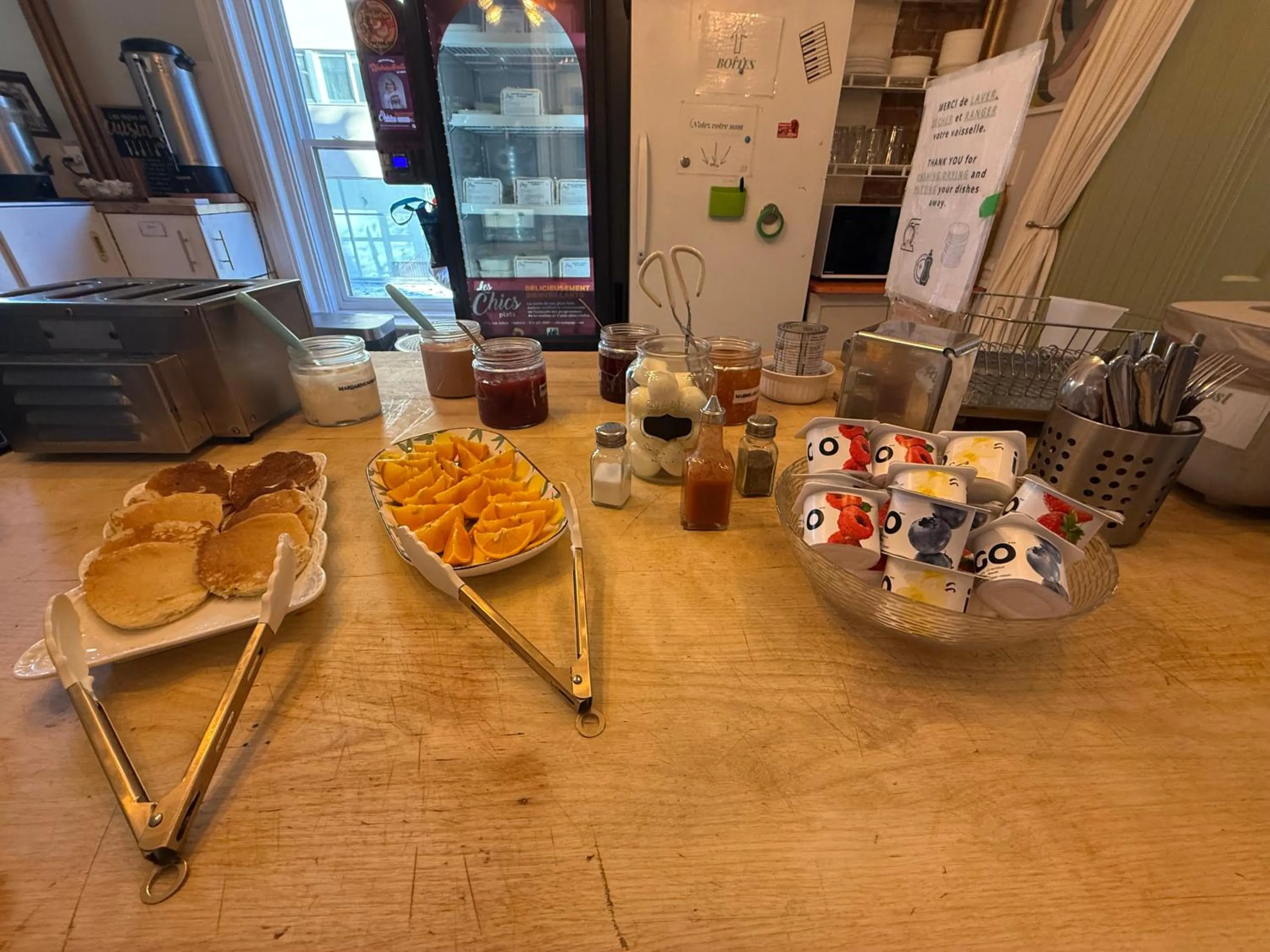 Breakfast in Auberge du Plateau