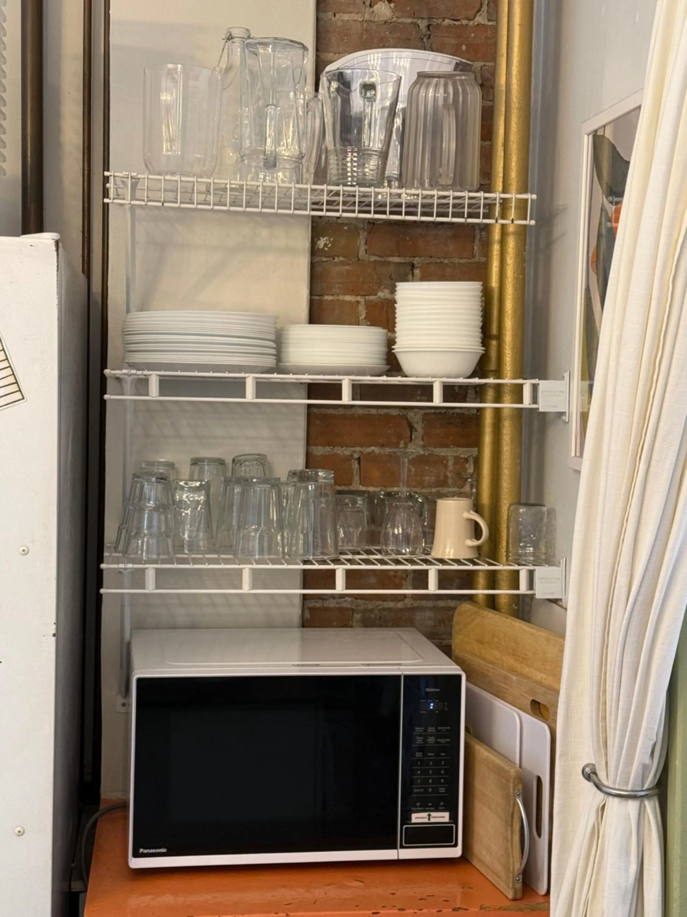 Kitchen or kitchenette in Auberge du Plateau