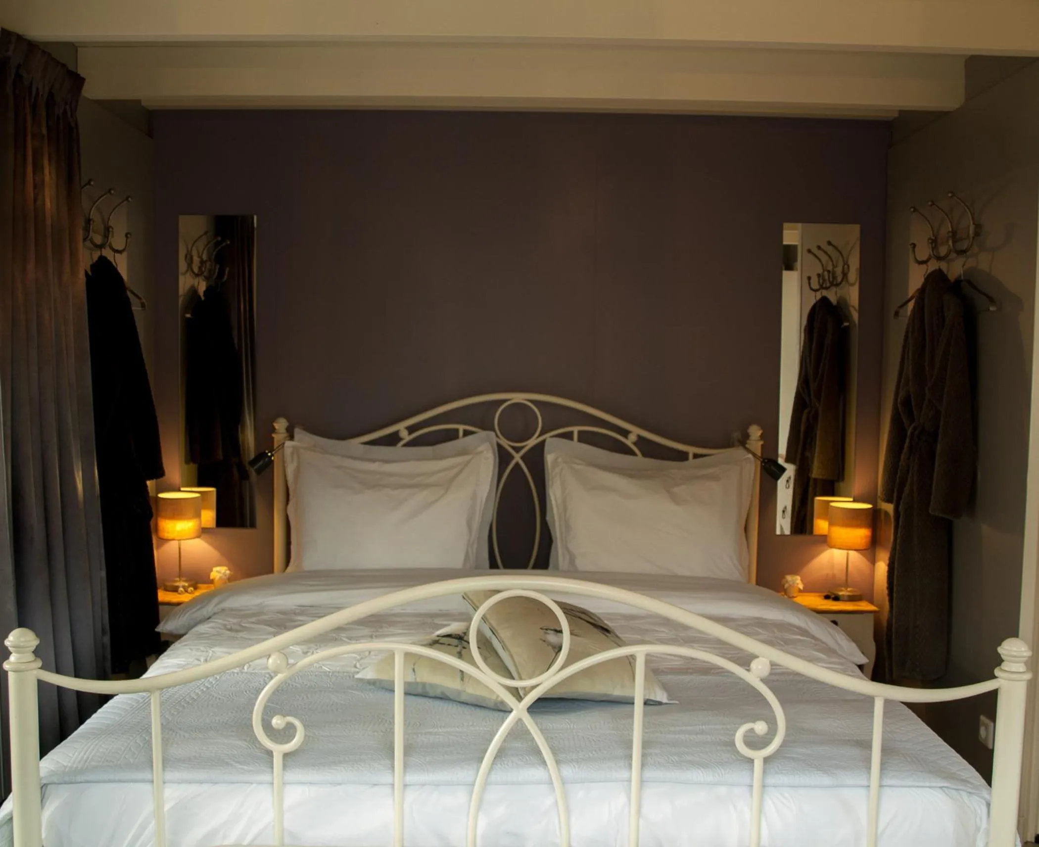 Bed in Bed & Breakfast De Schuur Inn