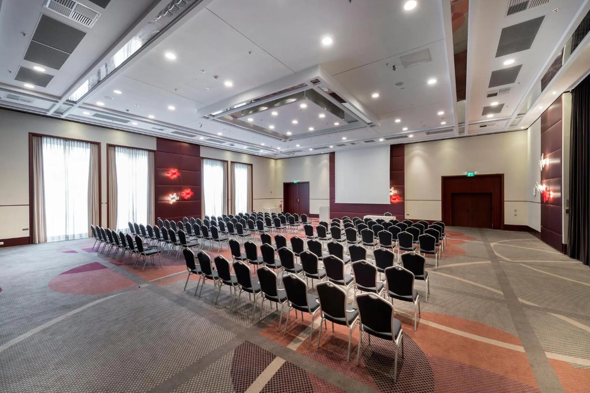 Meeting/conference room in Crowne Plaza Düsseldorf - Neuss by IHG