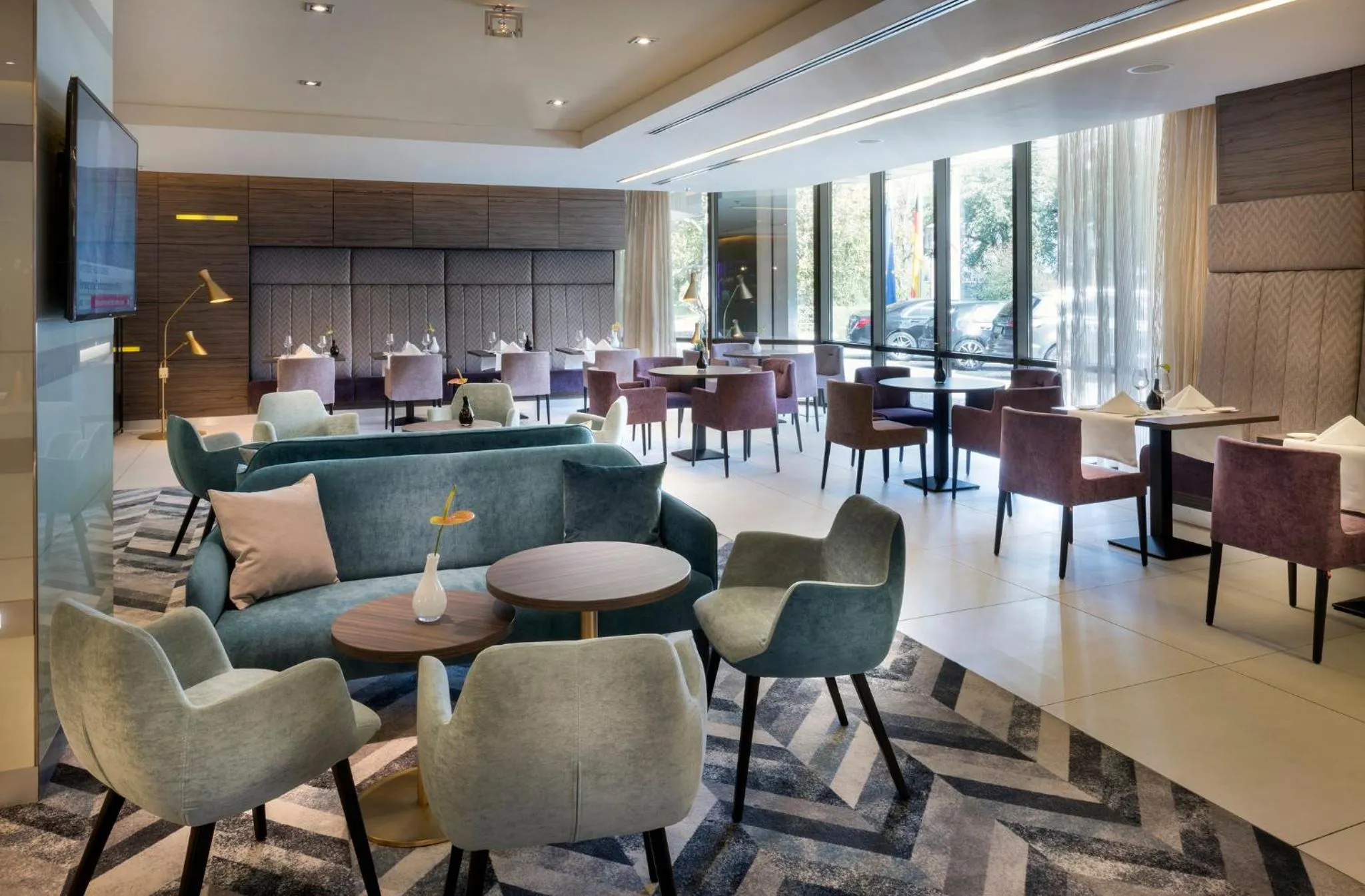 Restaurant/places to eat in Crowne Plaza Düsseldorf - Neuss by IHG