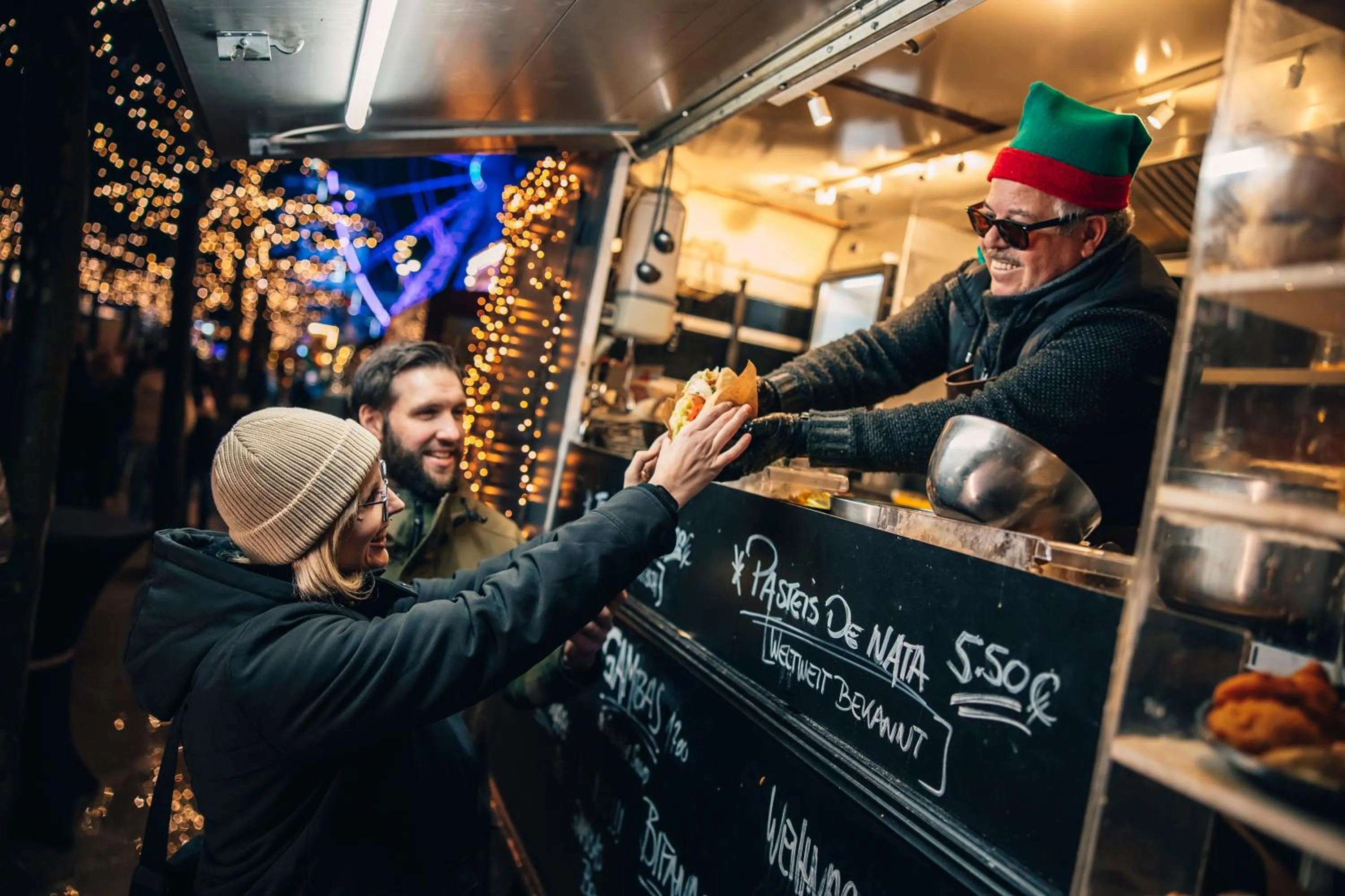 Shopping Area in Crowne Plaza Düsseldorf - Neuss by IHG