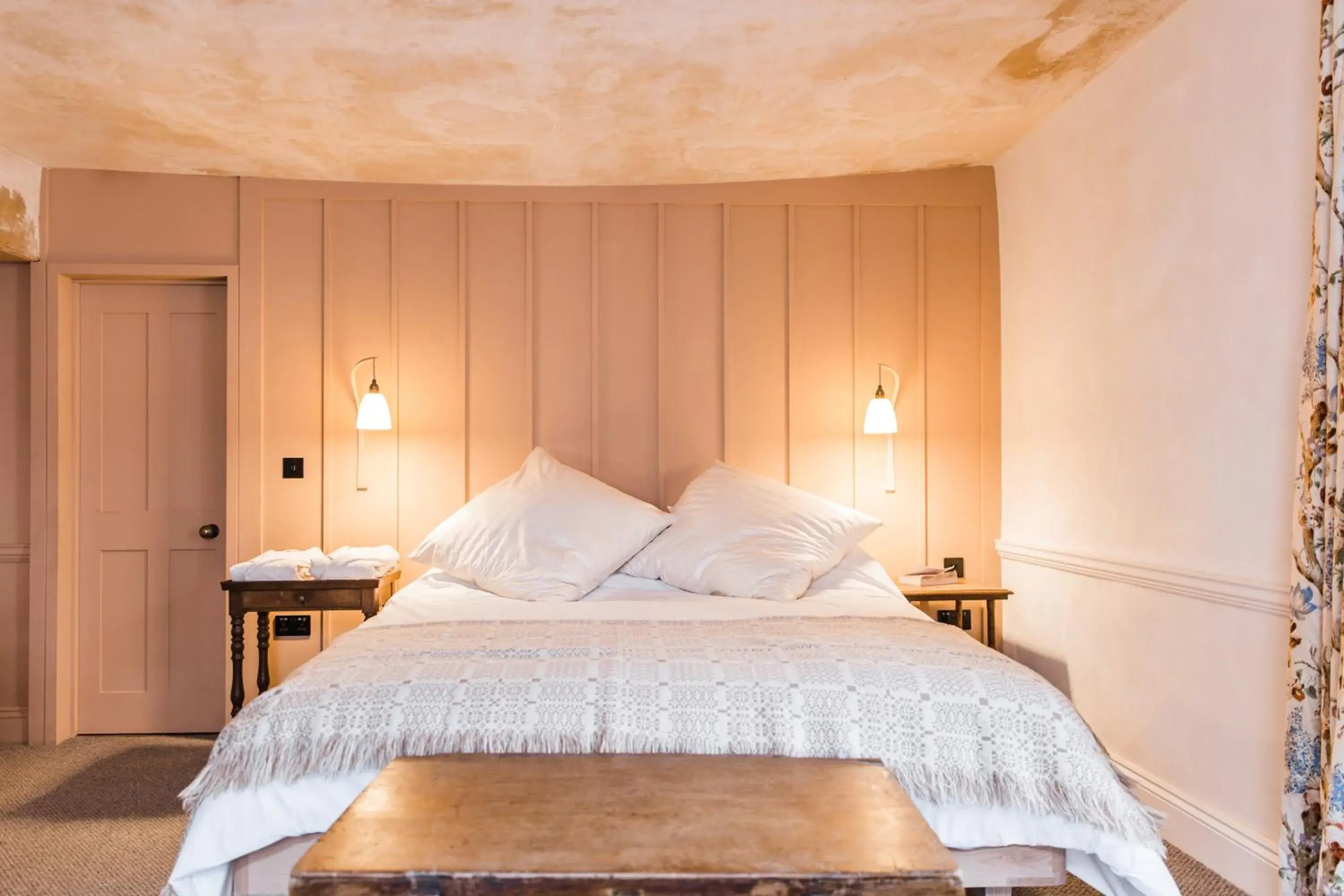 Deluxe Double or Twin Room in The Bull Inn Deluxe Double or Twin Room in The Bull Inn