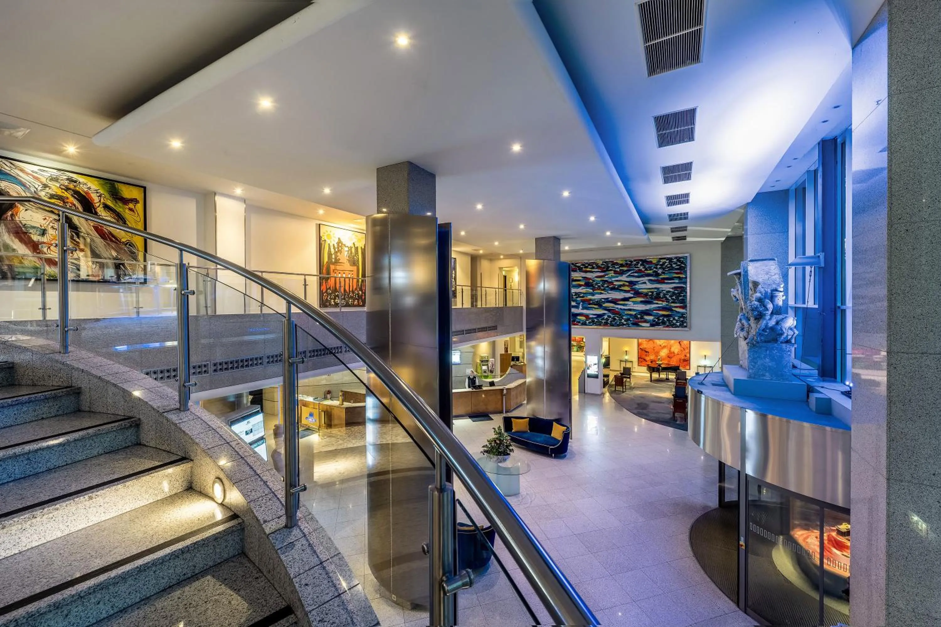 Lobby or reception in Maritim proArte Hotel Berlin